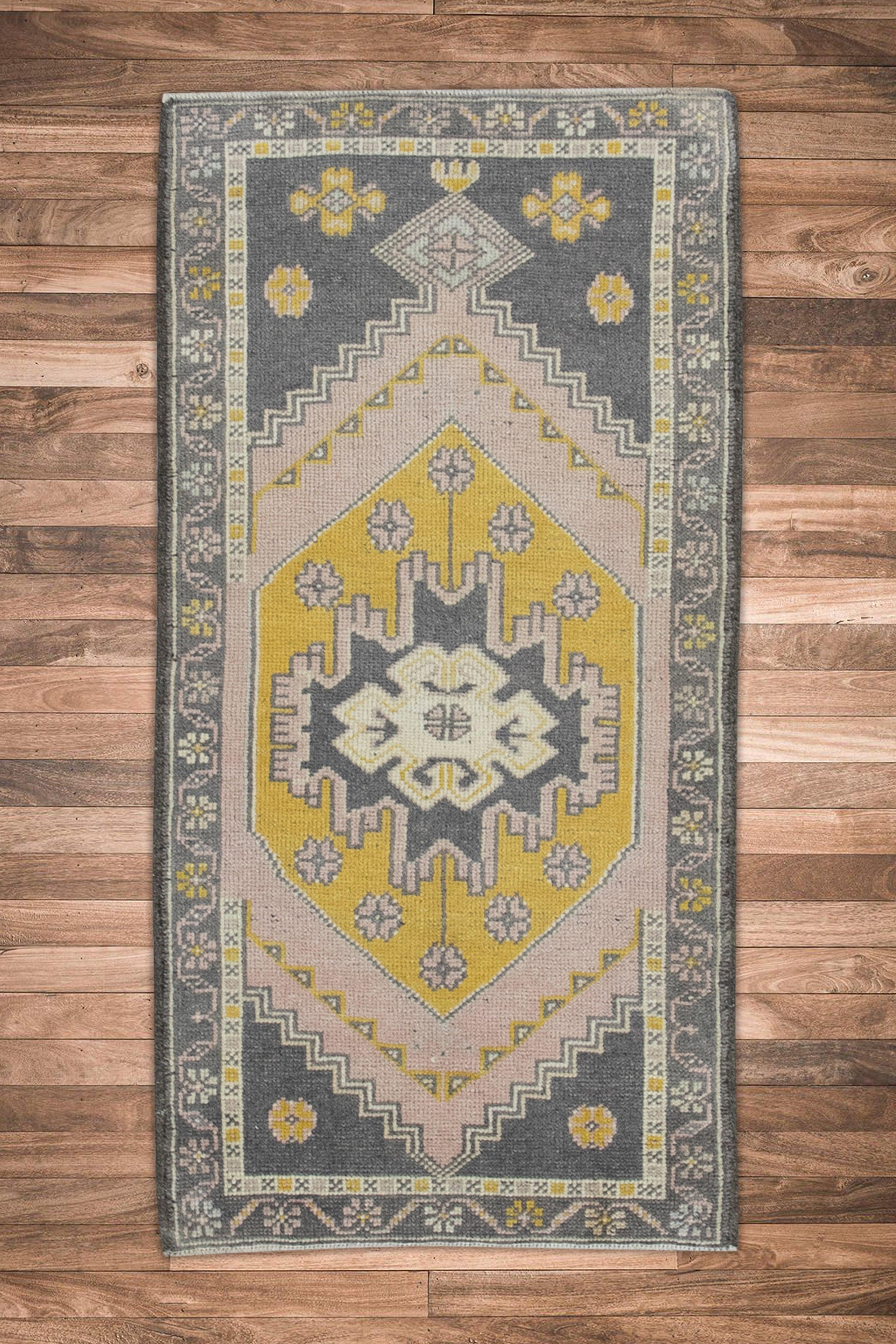 Mini Alfombra Turca Vintage Oriental Anudada a Mano 1'10