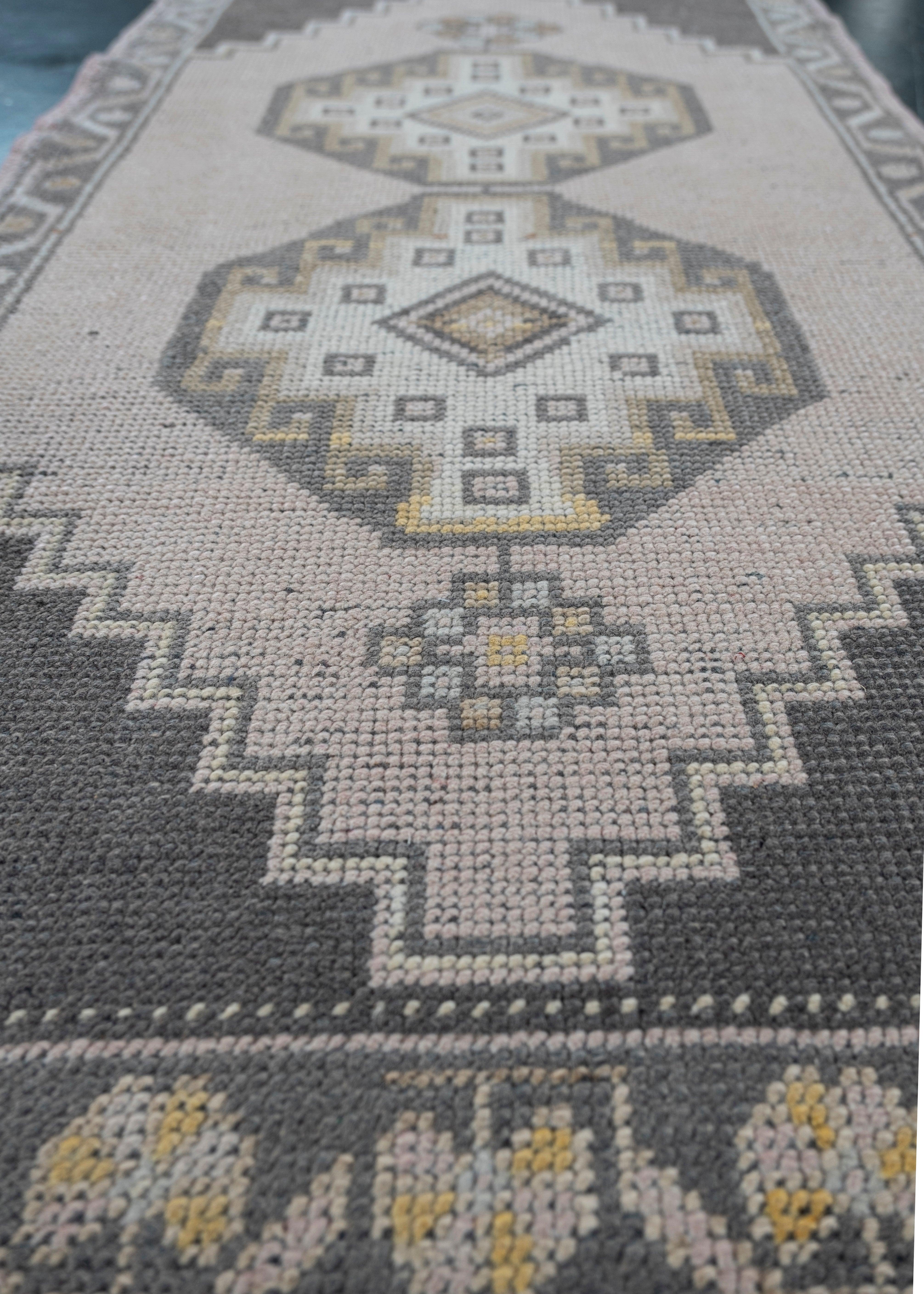 Mini Alfombra Turca Vintage Oriental Anudada a Mano 1'11