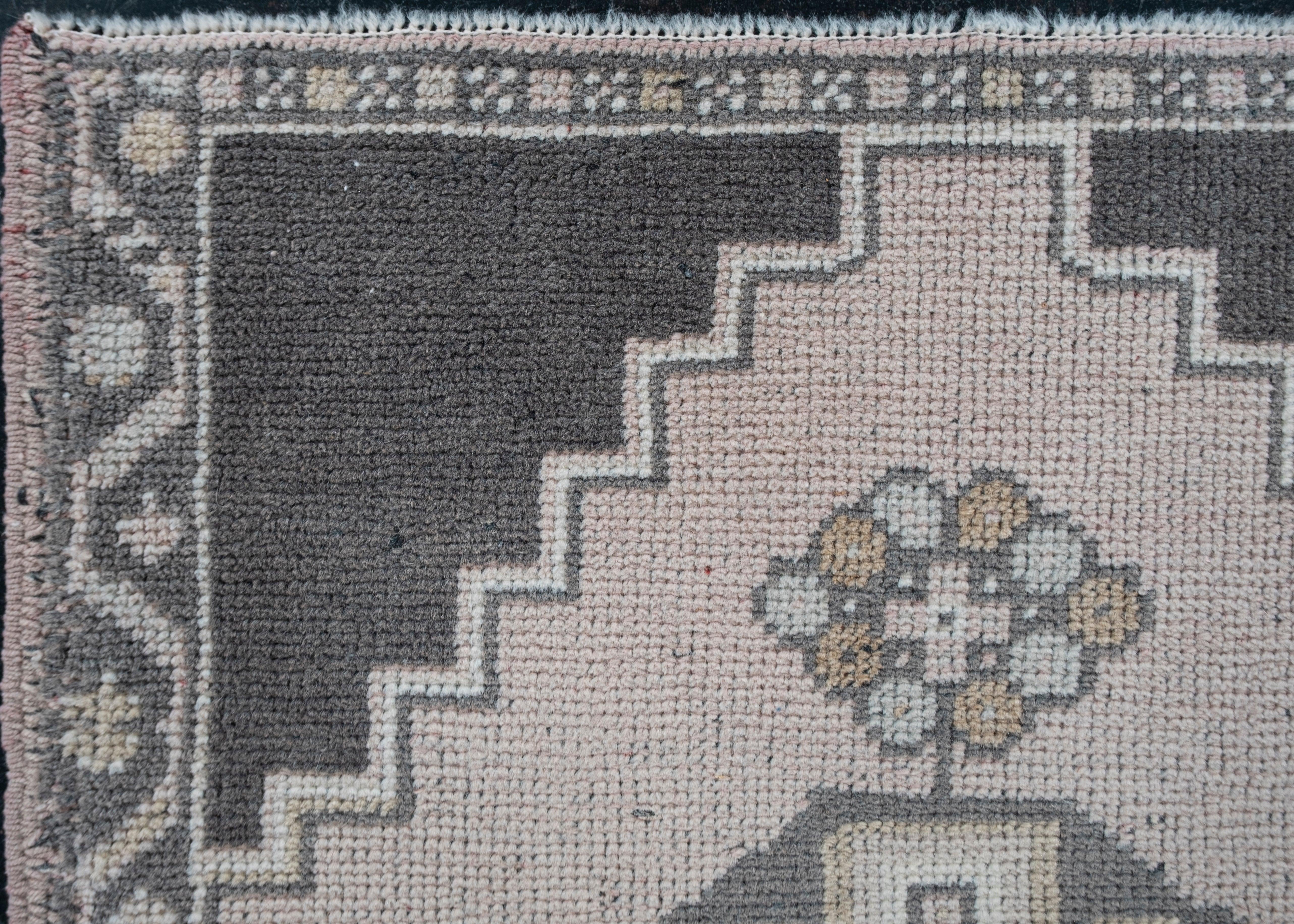 Mini Alfombra Turca Vintage Oriental Anudada a Mano 1'11