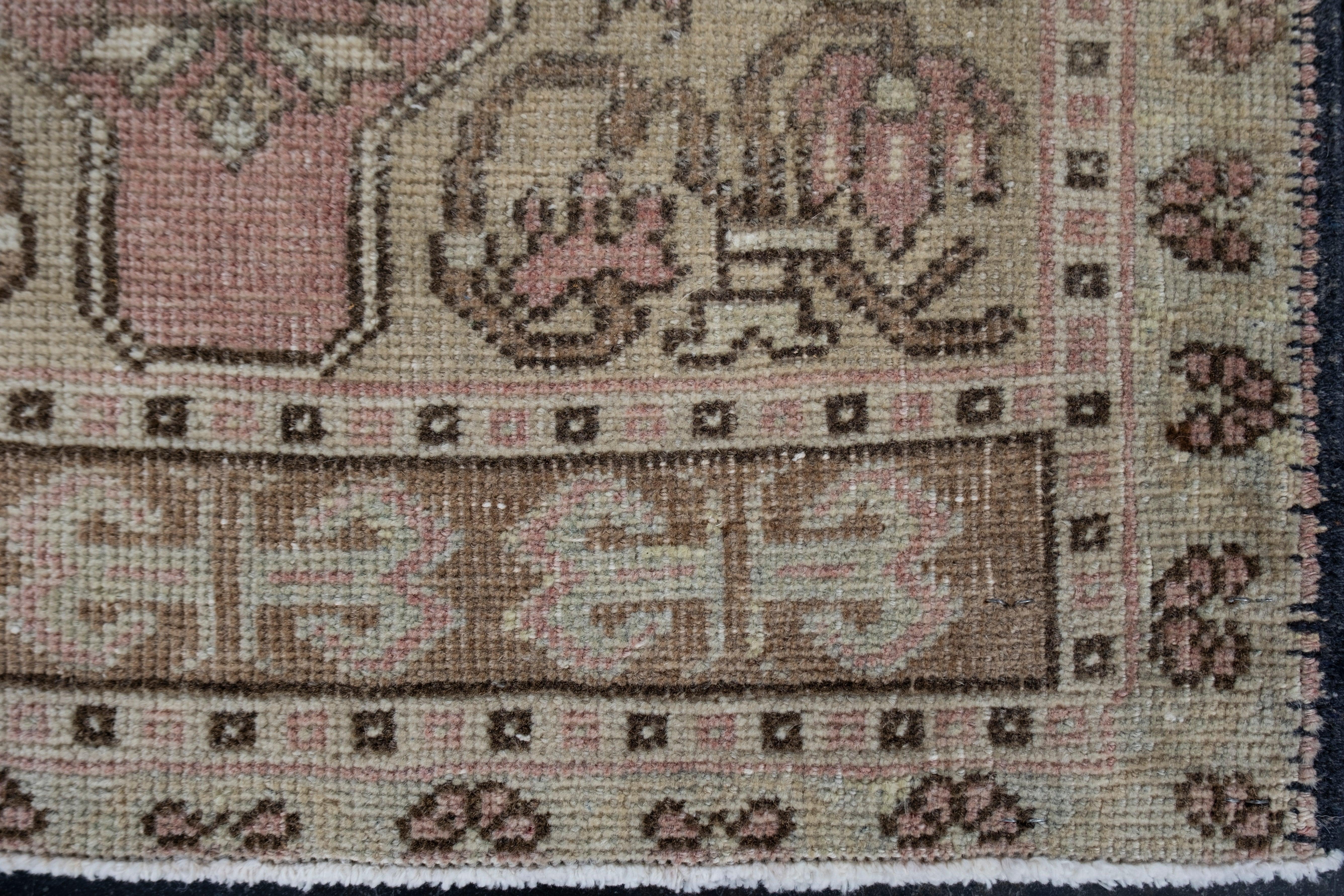 Orientalischer handgeknüpfter türkischer Vintage-Miniteppich 1'11