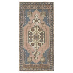 Orientalischer handgeknüpfter türkischer Vintage-Miniteppich 1'11" x 3'9" #8727
