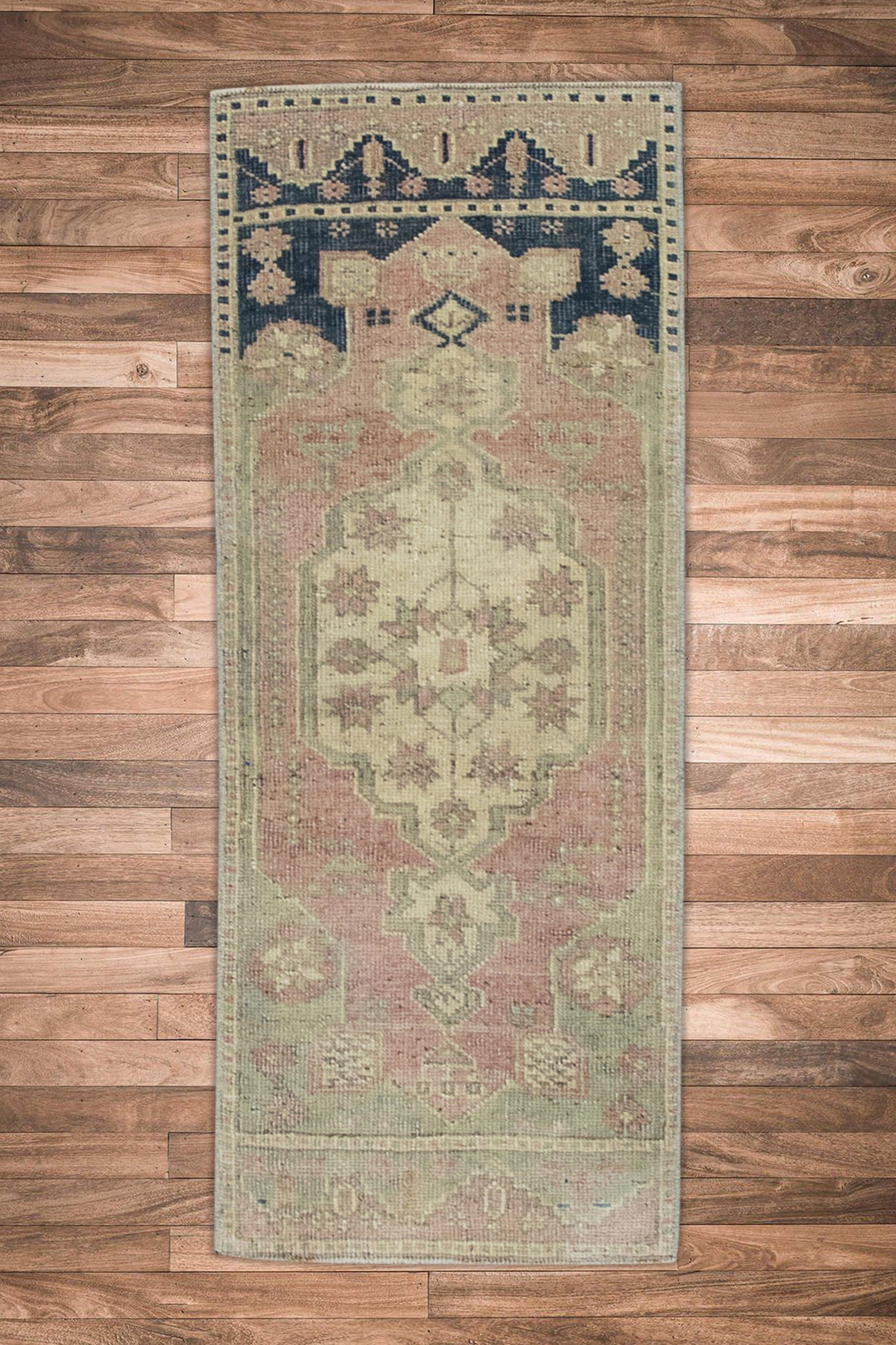 Oriental Hand Knotted Vintage Turkish Mini Rug 1'3