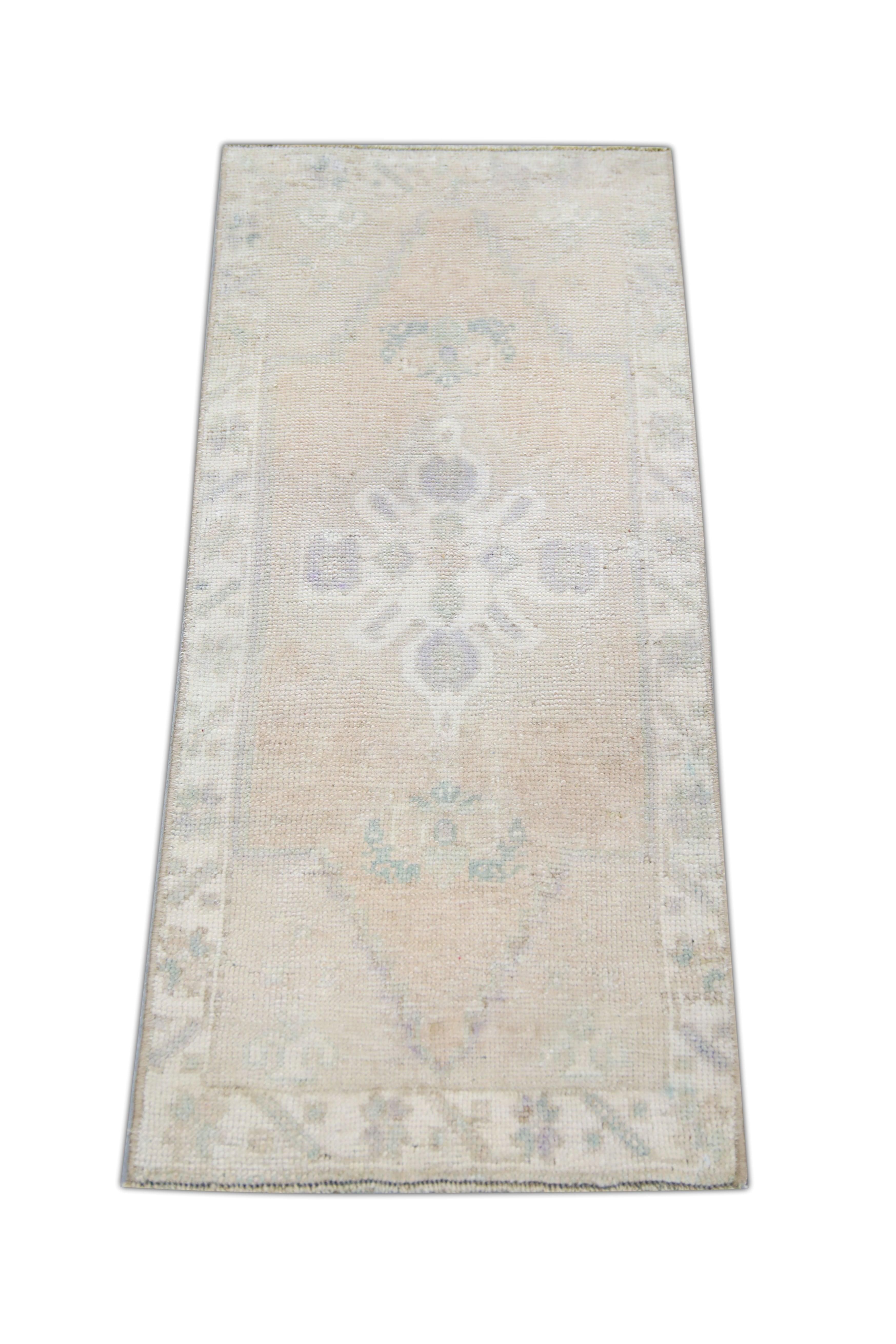Orientalischer handgeknüpfter türkischer Vintage-Miniteppich 1'4