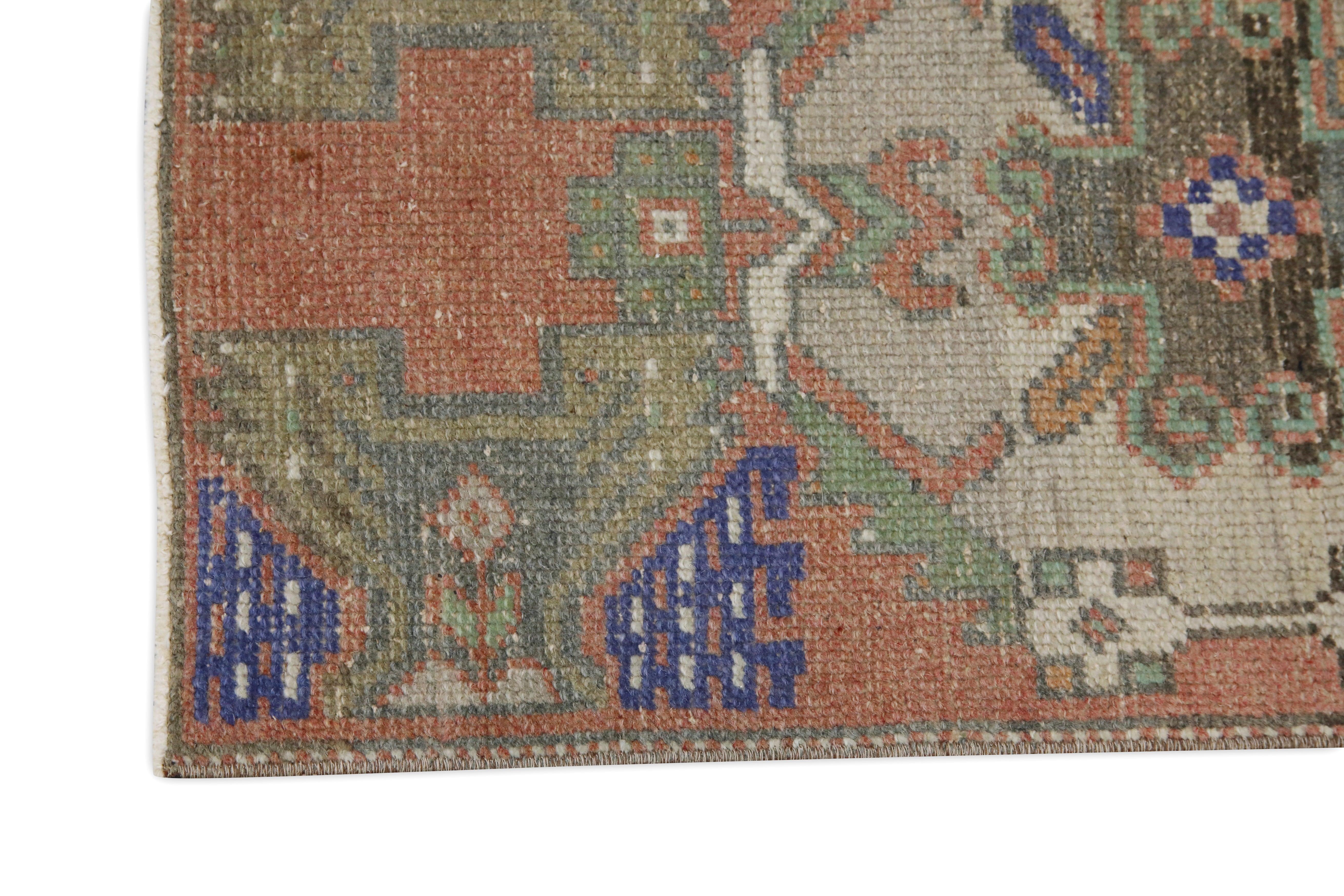 Hand-Knotted Oriental Hand Knotted Vintage Turkish Mini Rug 1'5