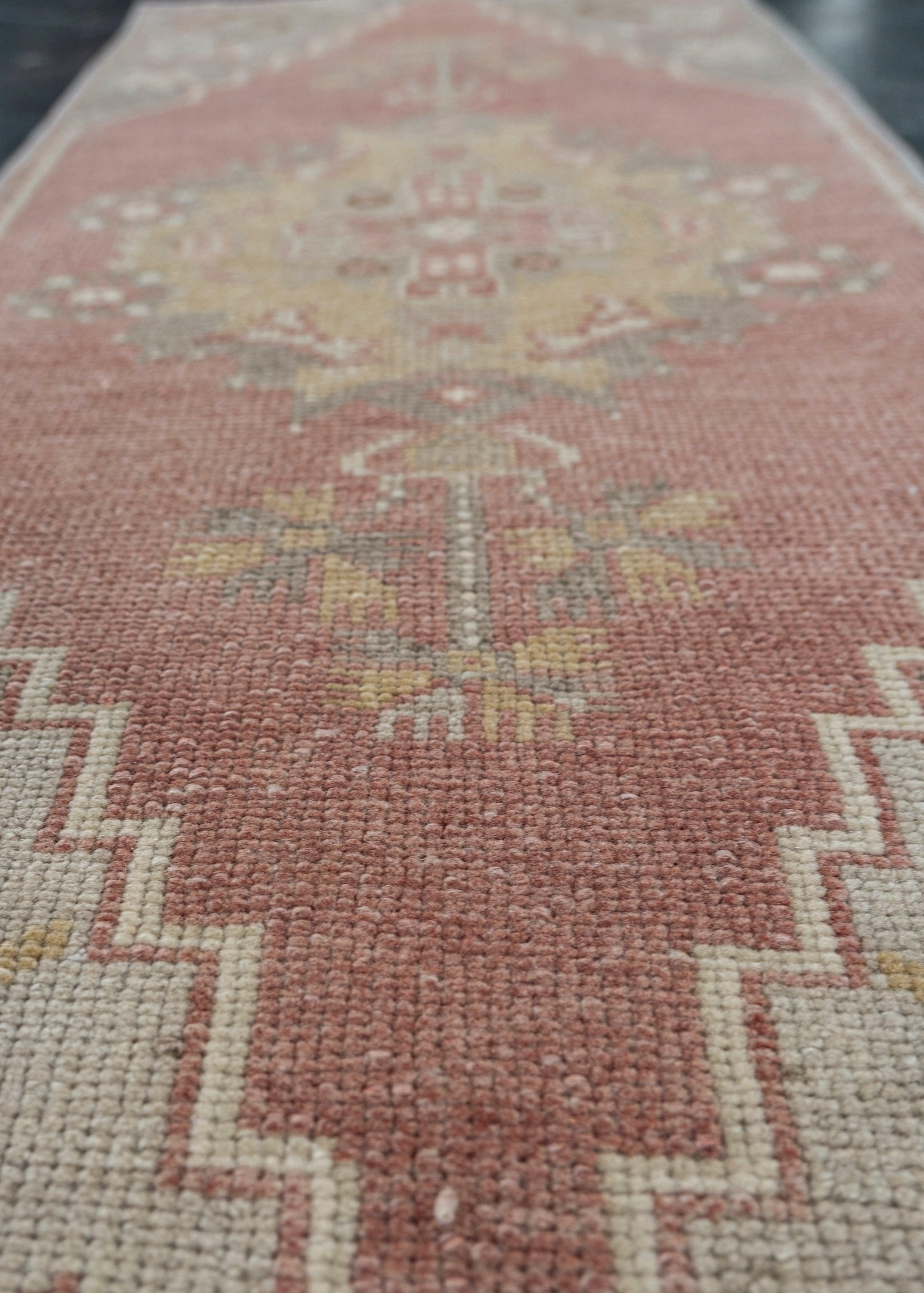 Orientalischer handgeknüpfter türkischer Vintage-Miniteppich 1'5