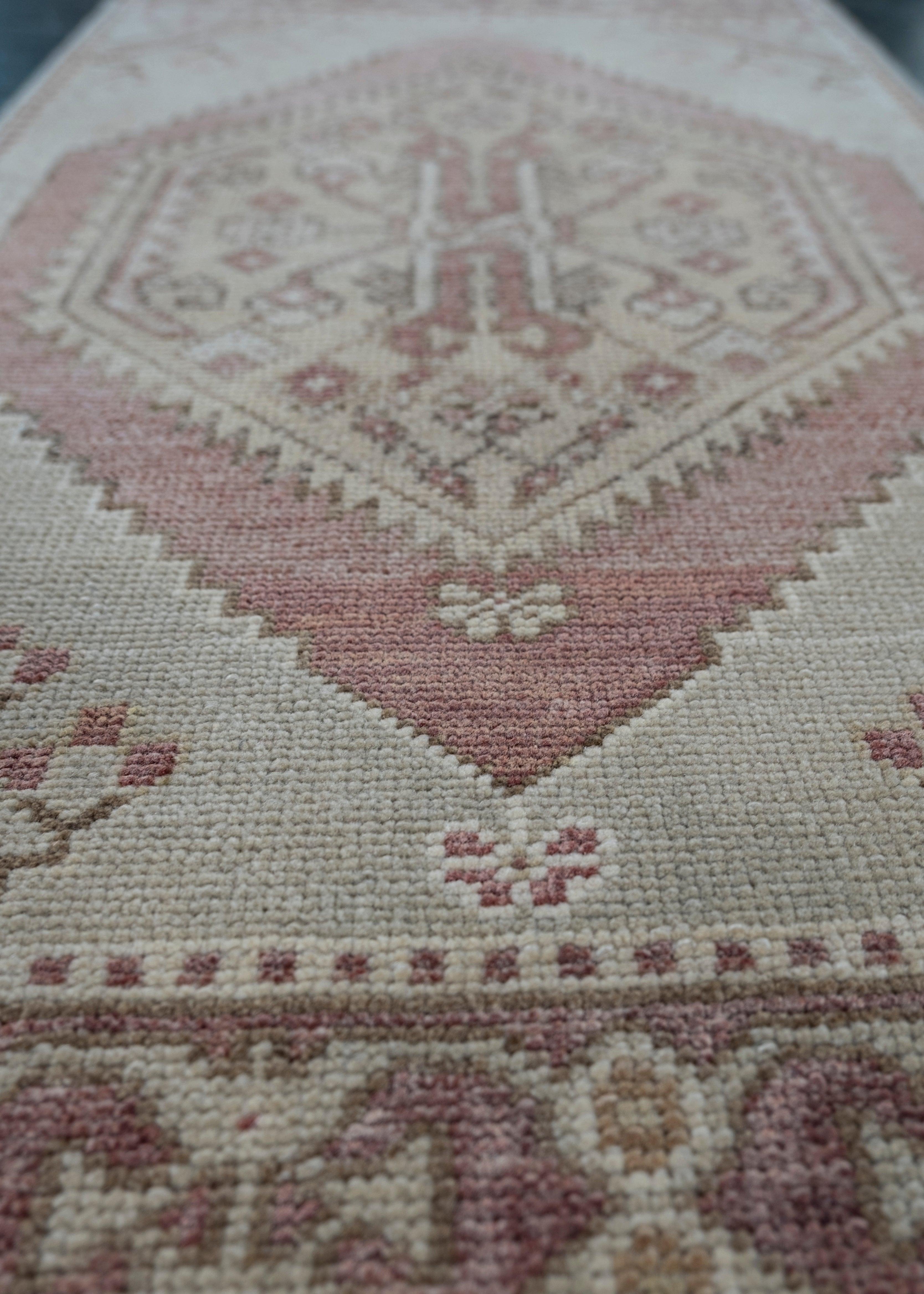 Turc Mini tapis turc vintage noué à la main 1'6