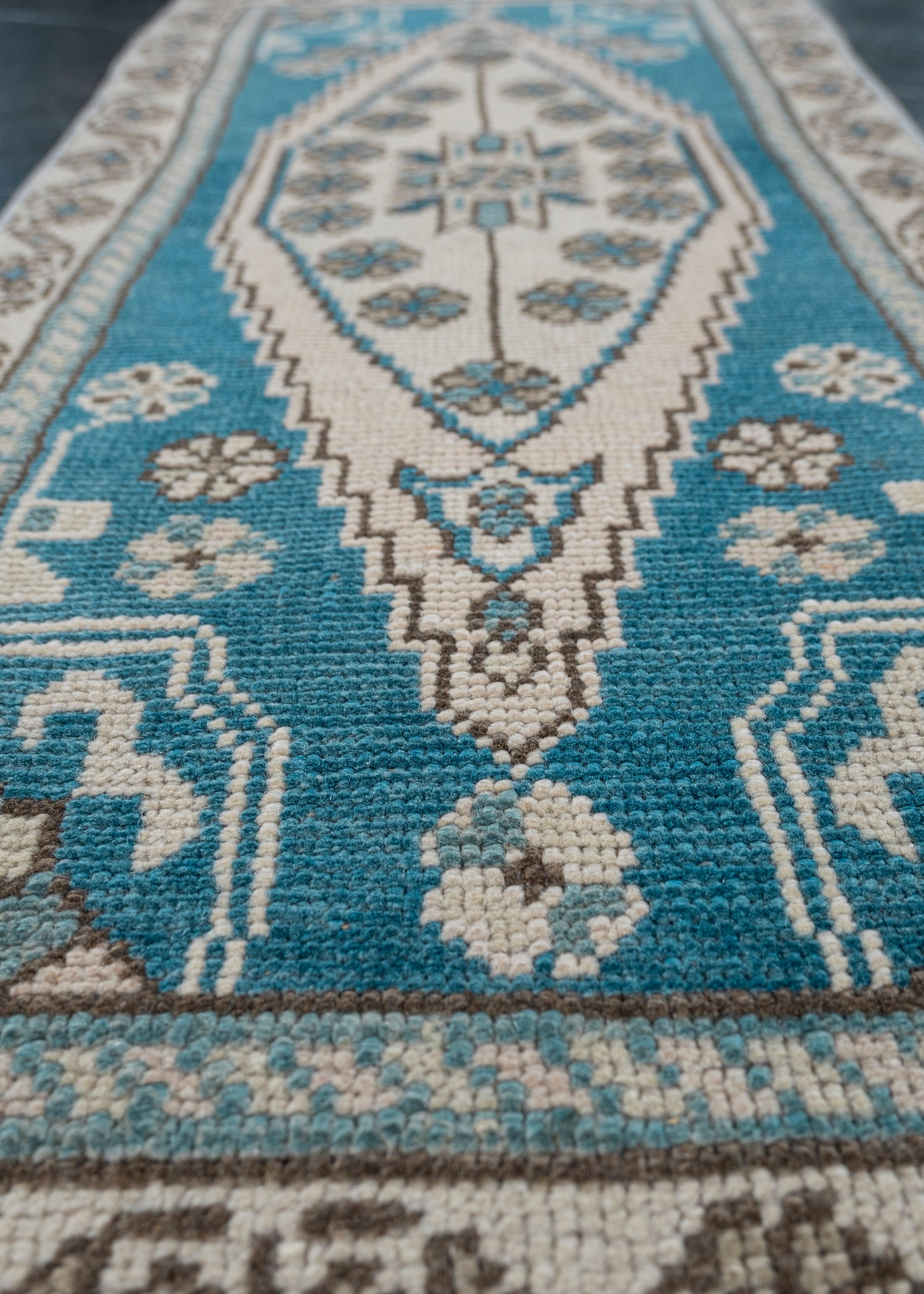 Hand-Knotted Oriental Hand Knotted Vintage Turkish Mini Rug 1'6