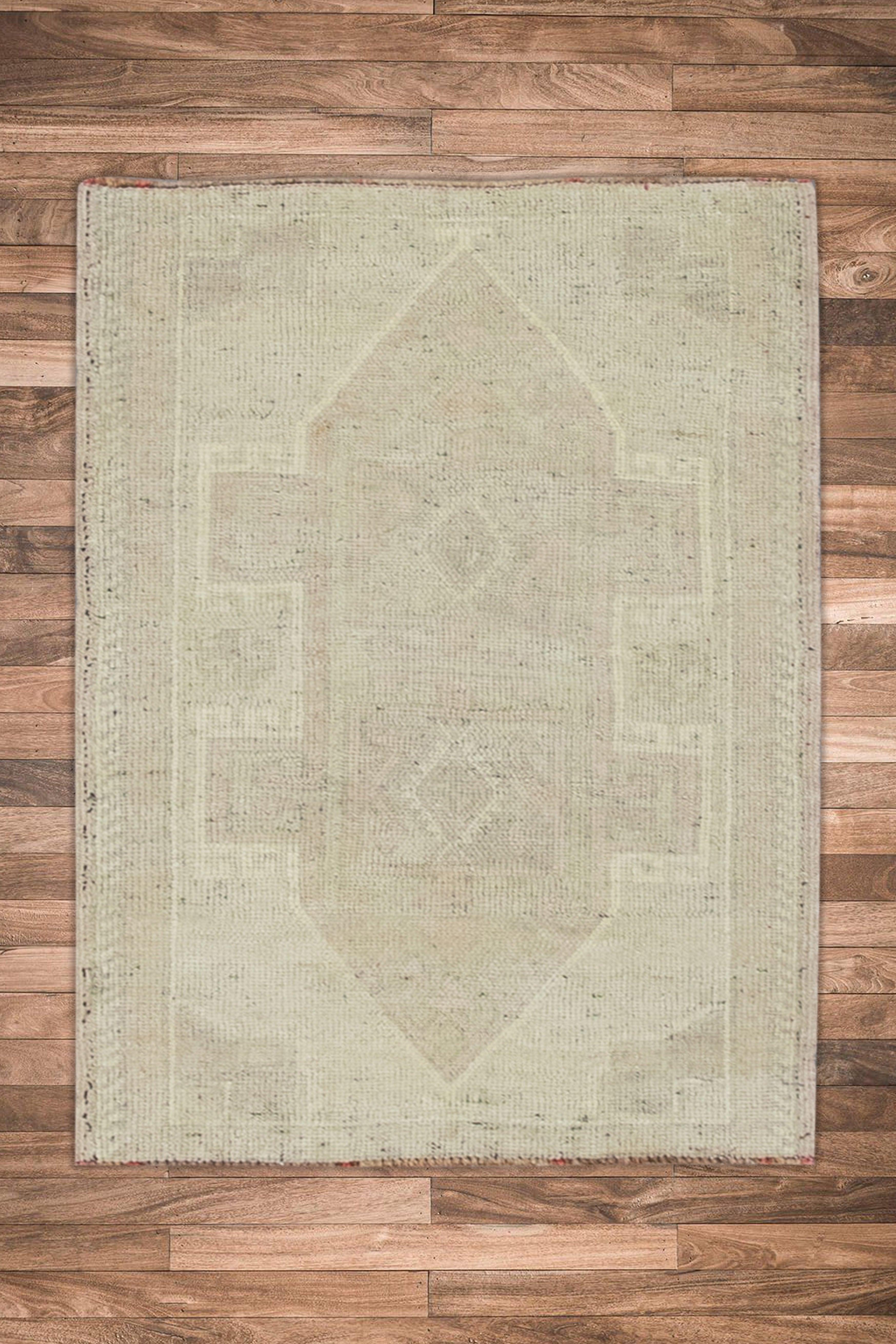 Oriental Hand Knotted Vintage Turkish Mini Rug 1'7