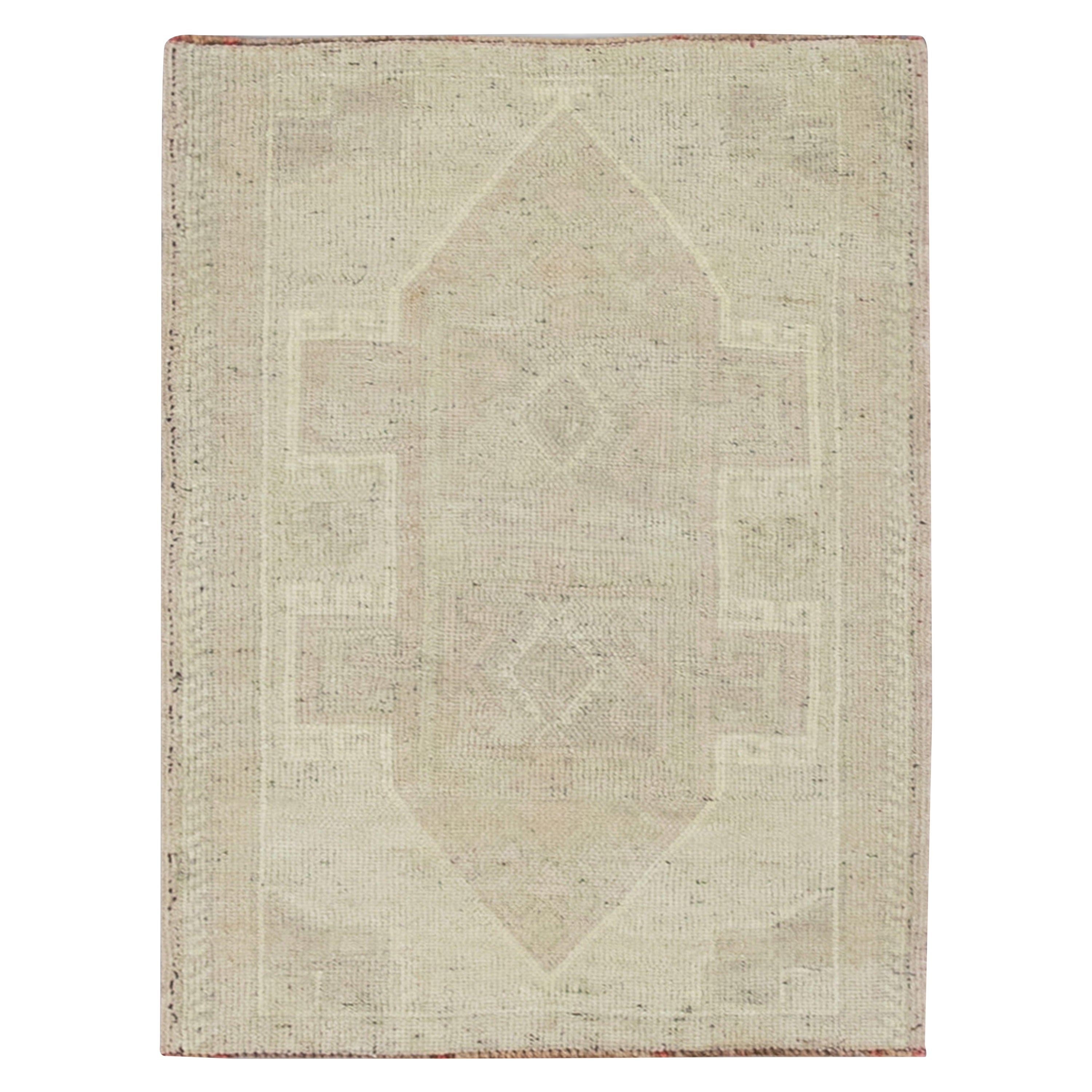Orientalischer handgeknüpfter türkischer Vintage-Miniteppich 1'7" x 2'6" #8405