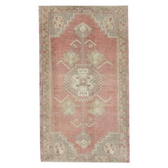 Orientalischer handgeknüpfter türkischer Vintage-Miniteppich 1'7" x 2'8" #9110
