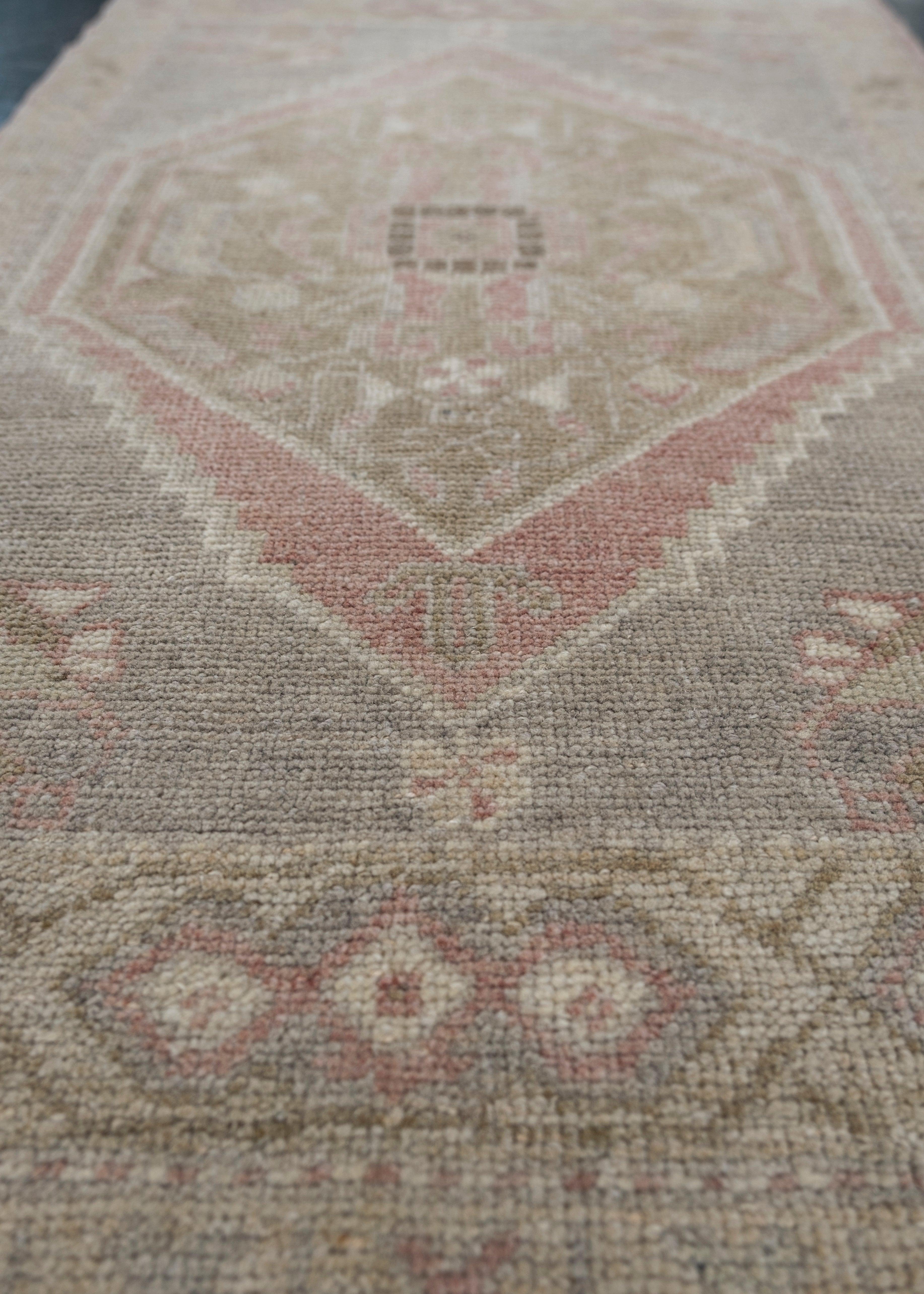Turc Mini tapis turc vintage noué à la main 1'7