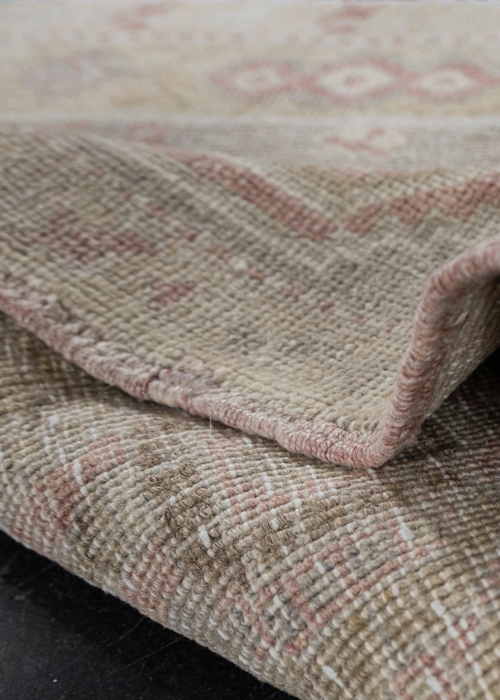 Mini tapis turc vintage noué à la main 1'7