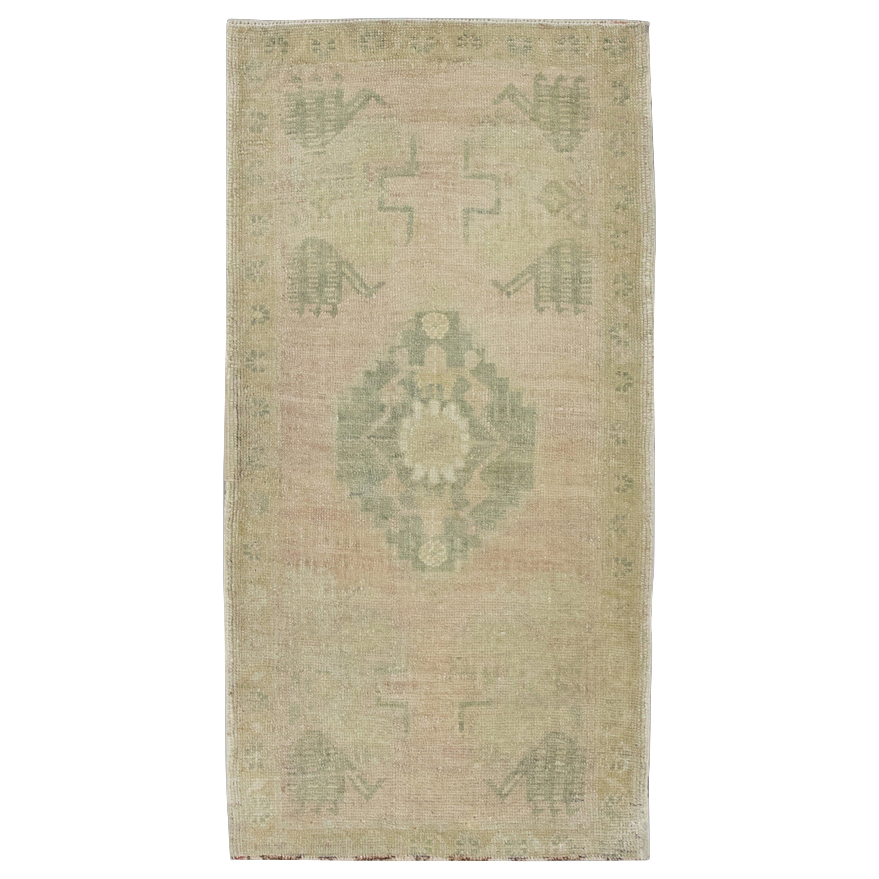 Orientalischer handgeknüpfter türkischer Vintage-Miniteppich 1'7" x 3'1" #8590