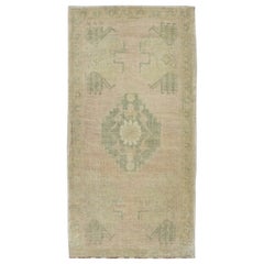 Orientalischer handgeknüpfter türkischer Vintage-Miniteppich 1'7" x 3'1" #8590