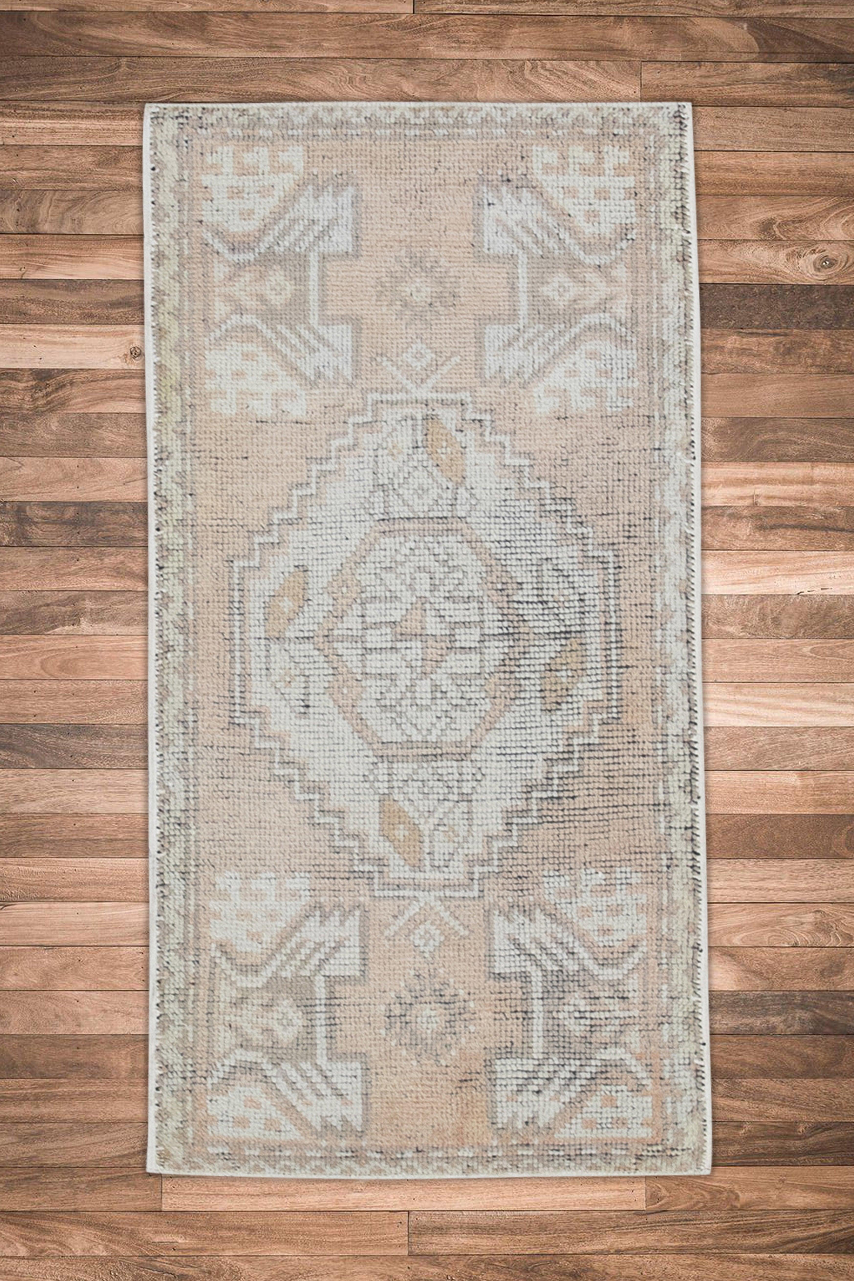 Oriental Hand Knotted Vintage Turkish Mini Rug 1'7