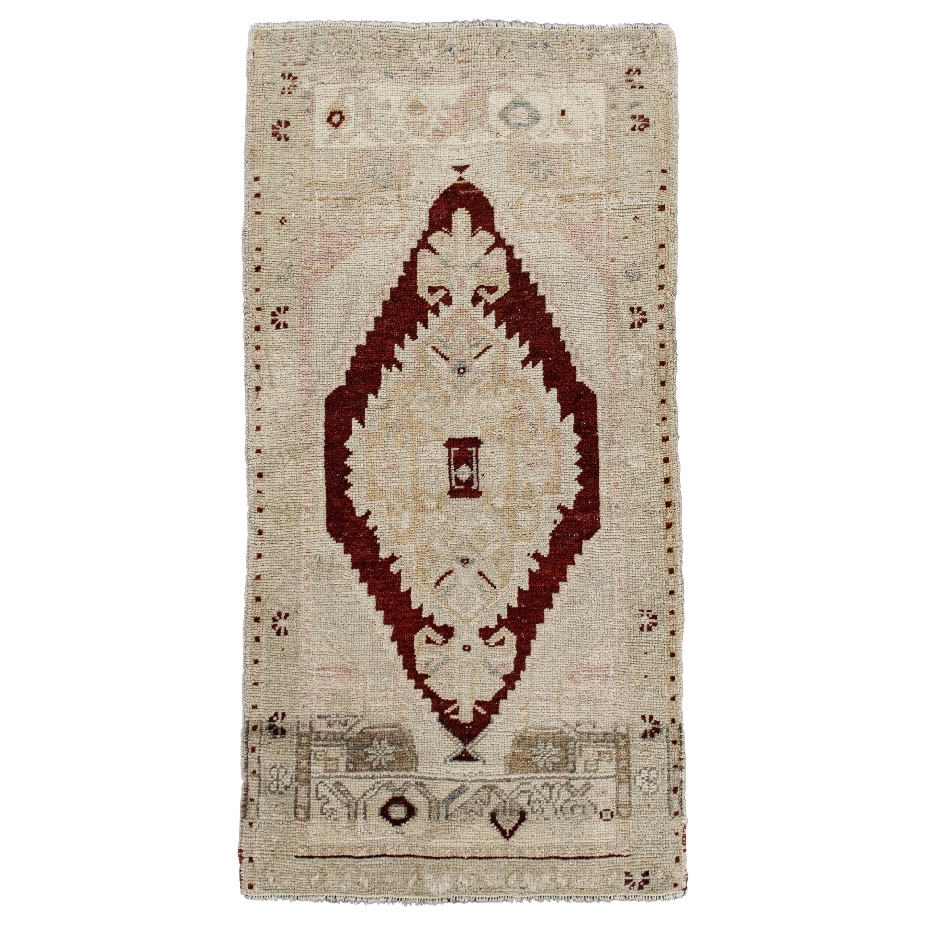 Oriental Hand Knotted Vintage Turkish Mini Rug 1'7" x 3'2" #10684 For Sale
