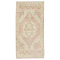 Orientalischer handgeknüpfter türkischer Vintage-Miniteppich 1'7" x 3'2" #8546