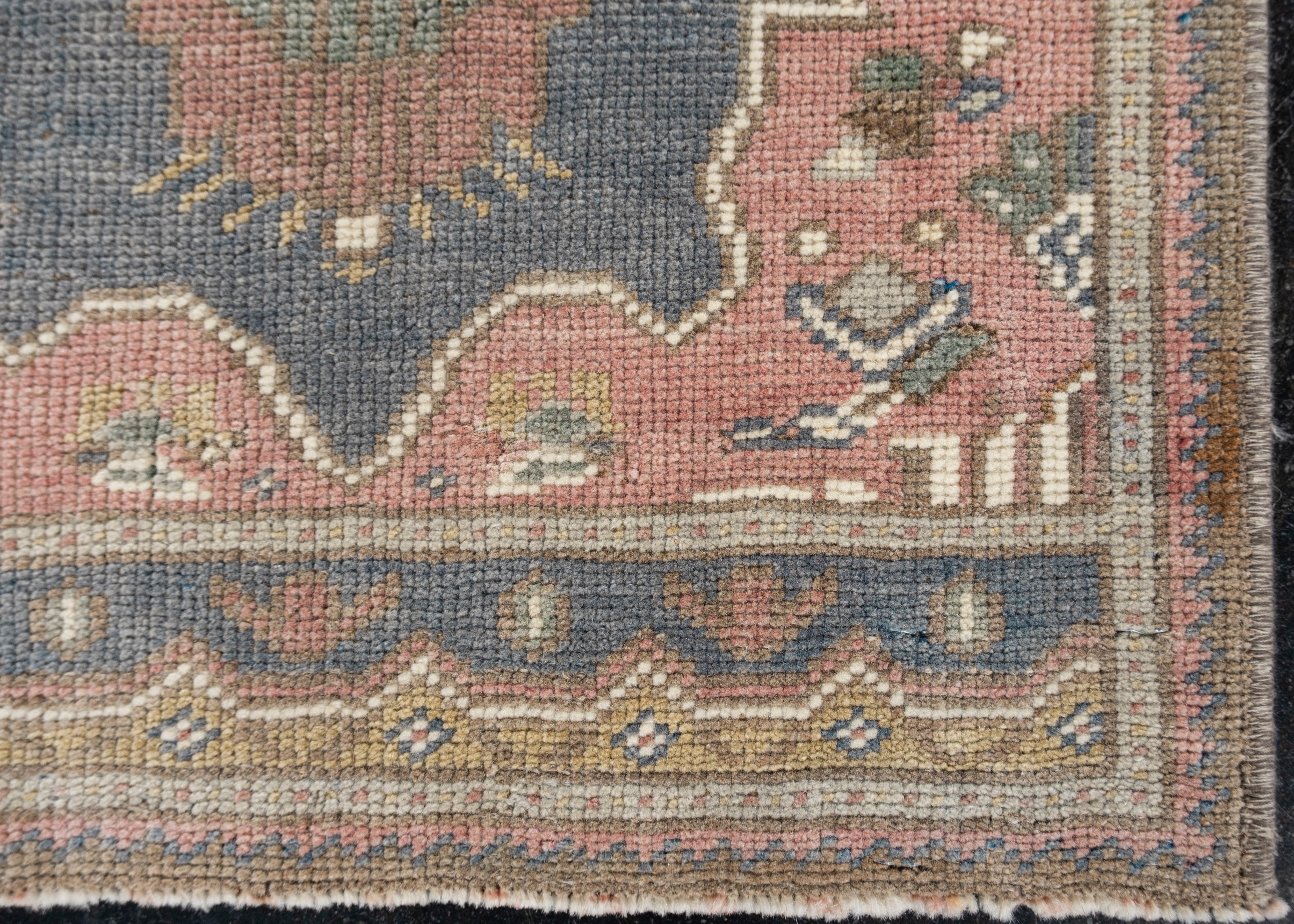 Orientalischer handgeknüpfter türkischer Vintage-Miniteppich 1'7