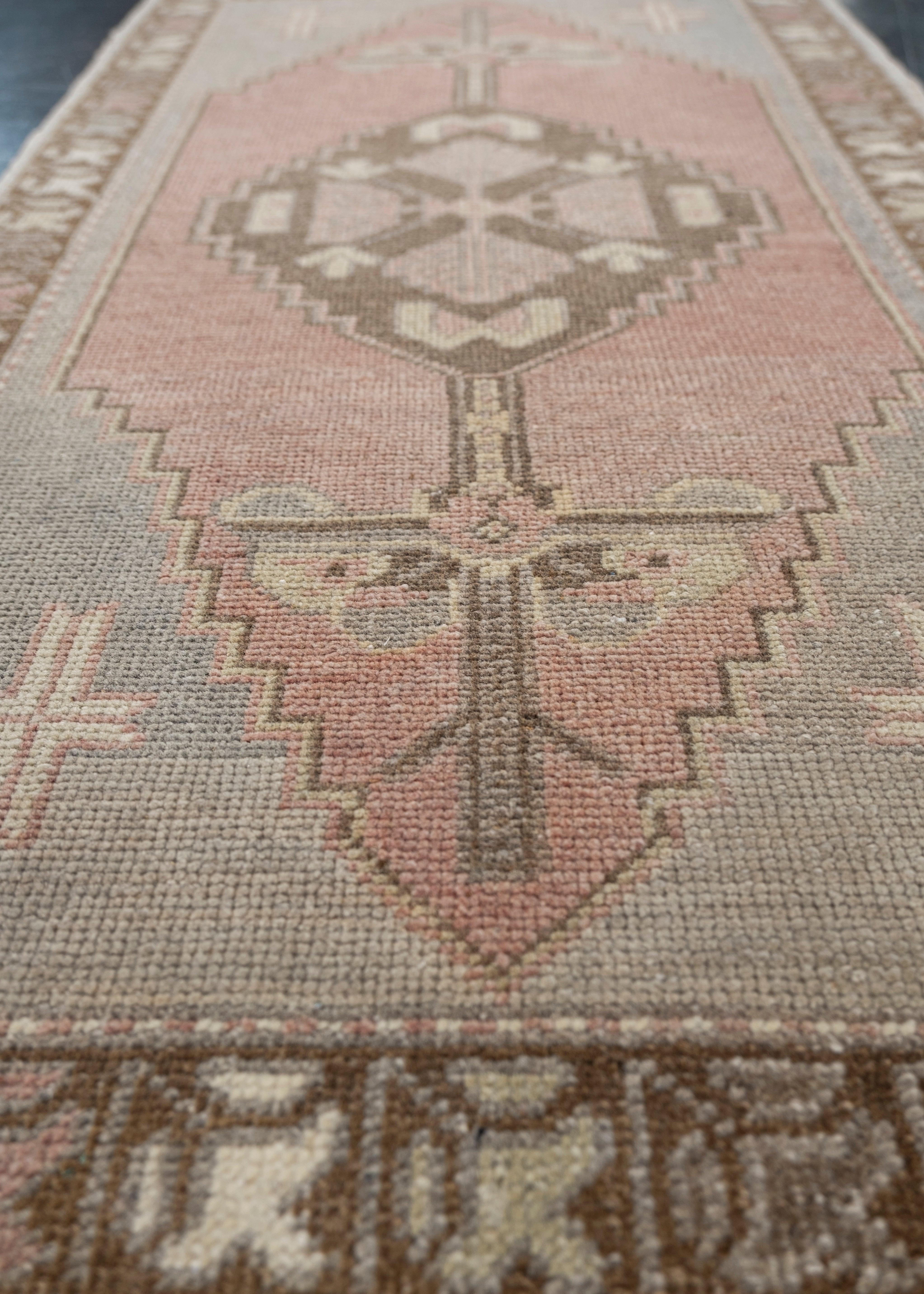 Turco Oriental Hand Knots Rugs Vintage Turkish Mini Rug 1'8