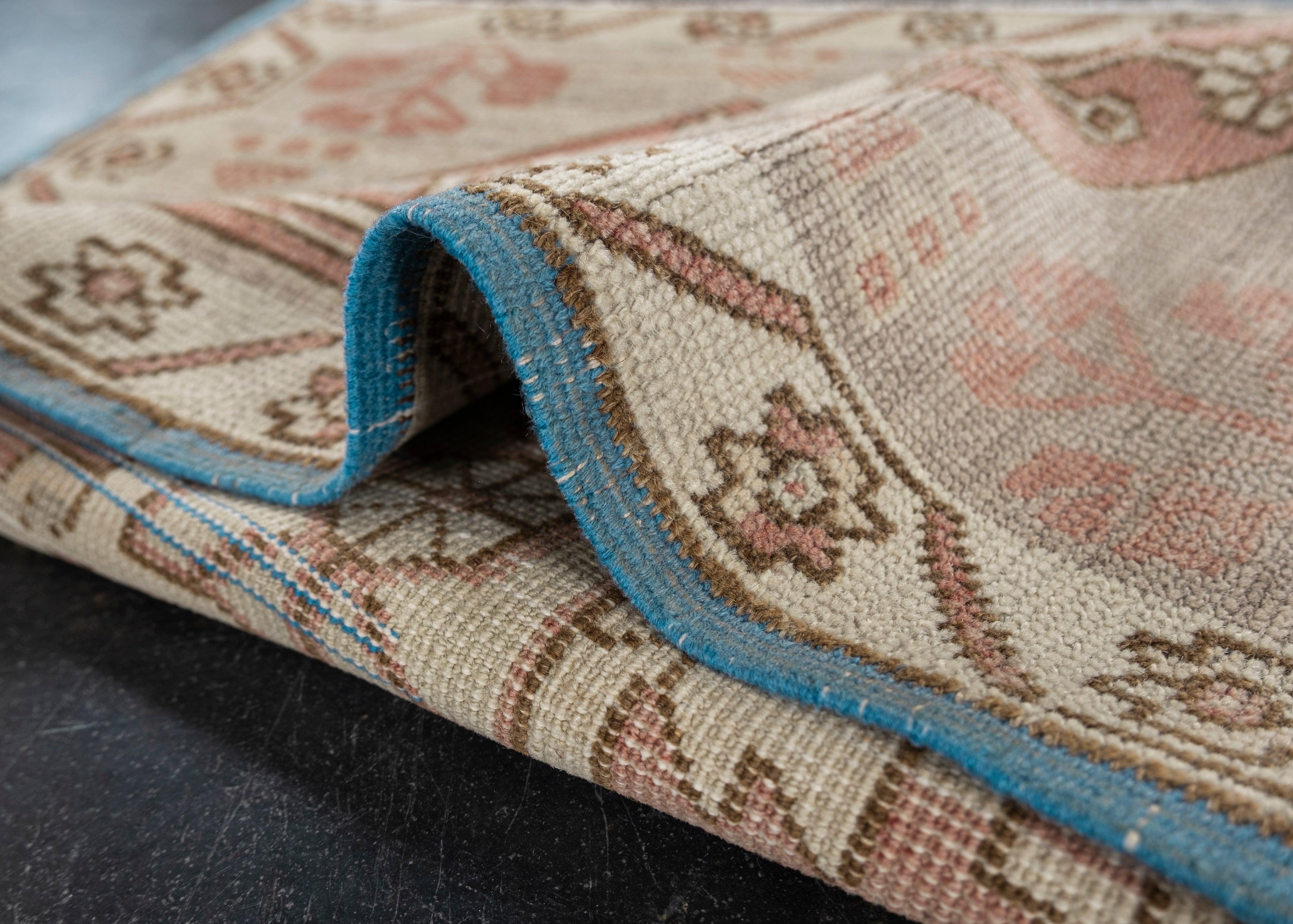 Orientalischer handgeknüpfter türkischer Vintage-Miniteppich 1'8