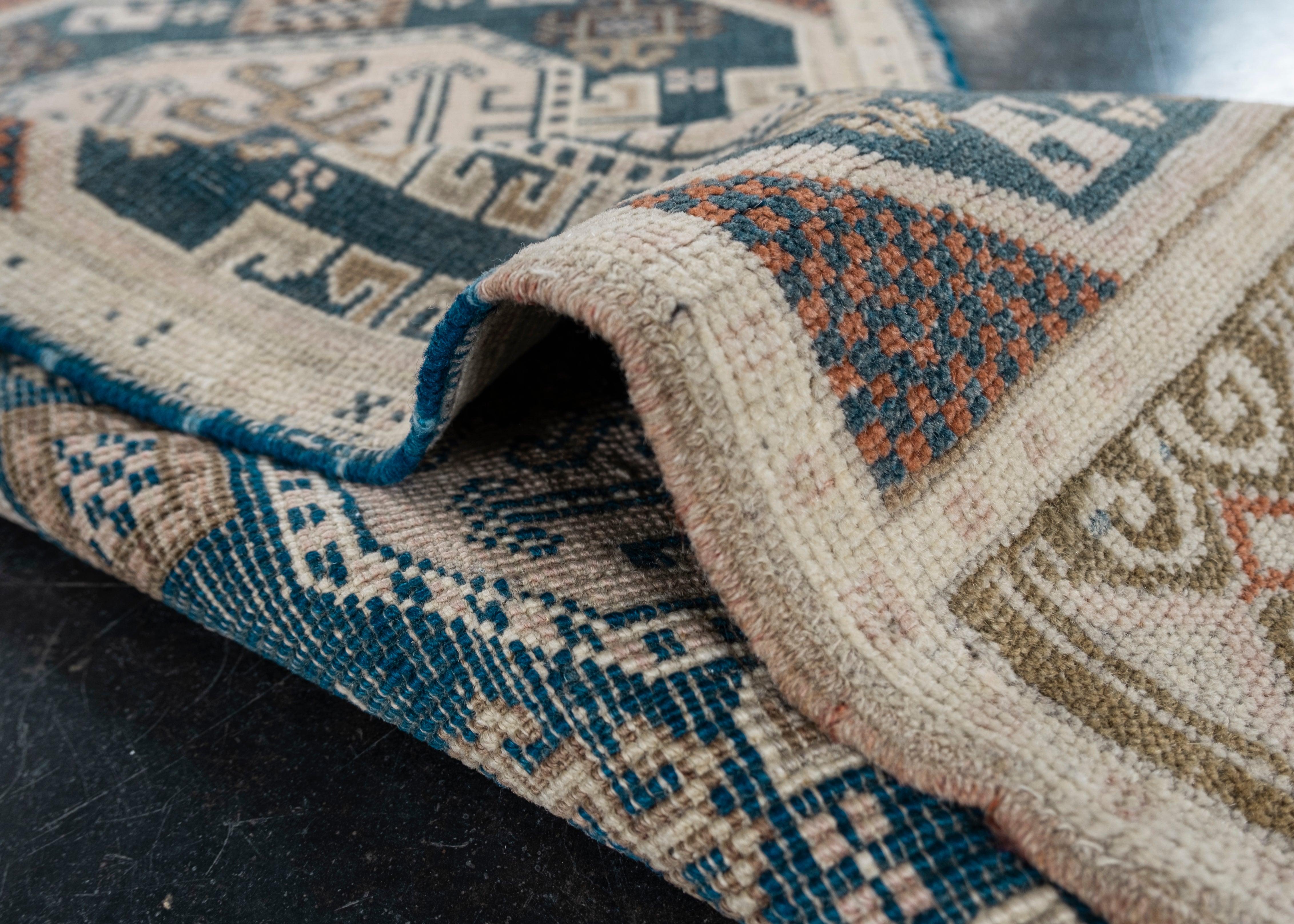 Mini Alfombra Turca Vintage Oriental Anudada a Mano 1'8
