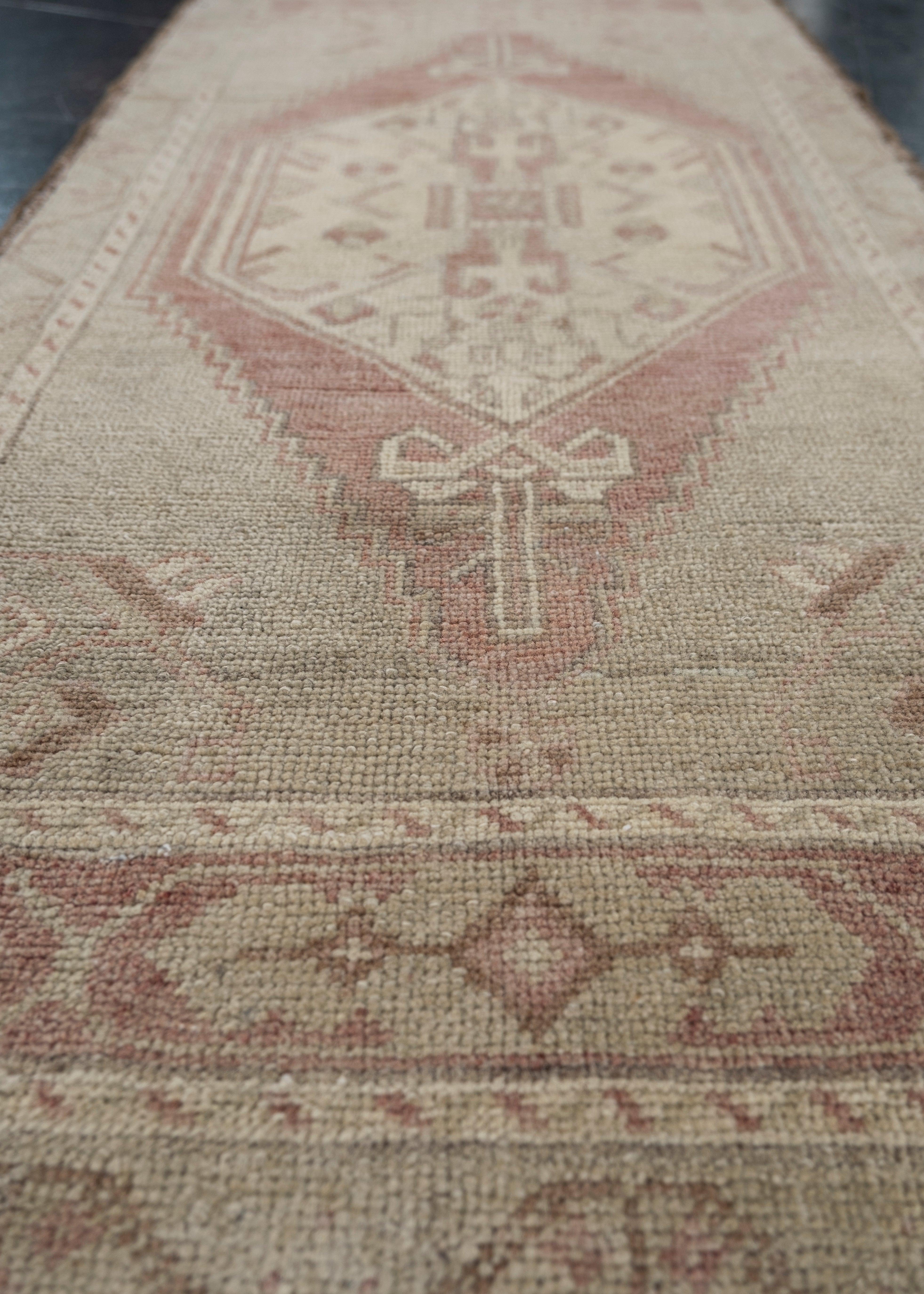 Turc Mini tapis turc vintage noué à la main 1'8