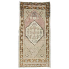 Orientalischer handgeknüpfter türkischer Vintage-Miniteppich 1'8" x 3'6" #8736