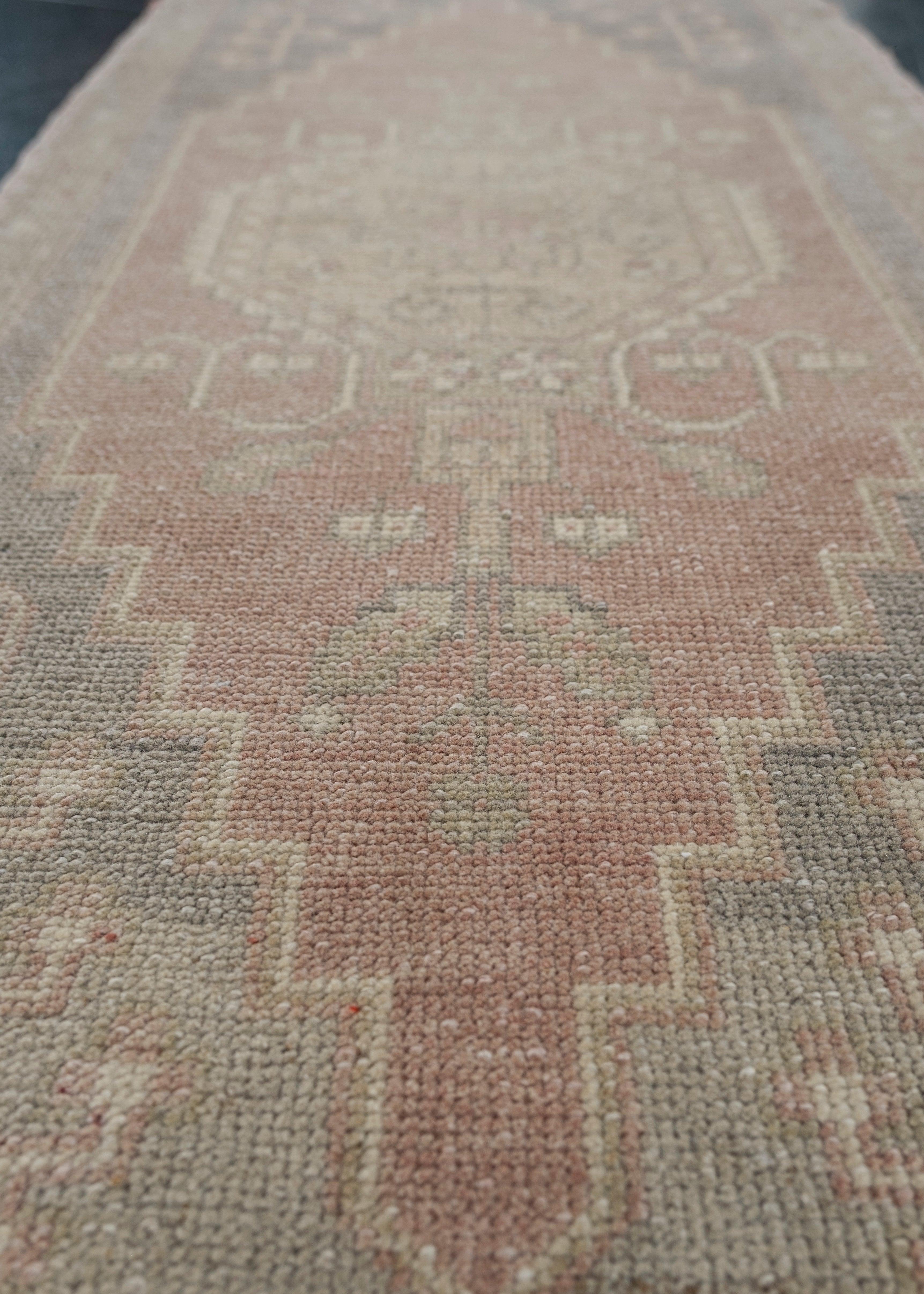 Turc Mini tapis turc vintage noué à la main 1'8