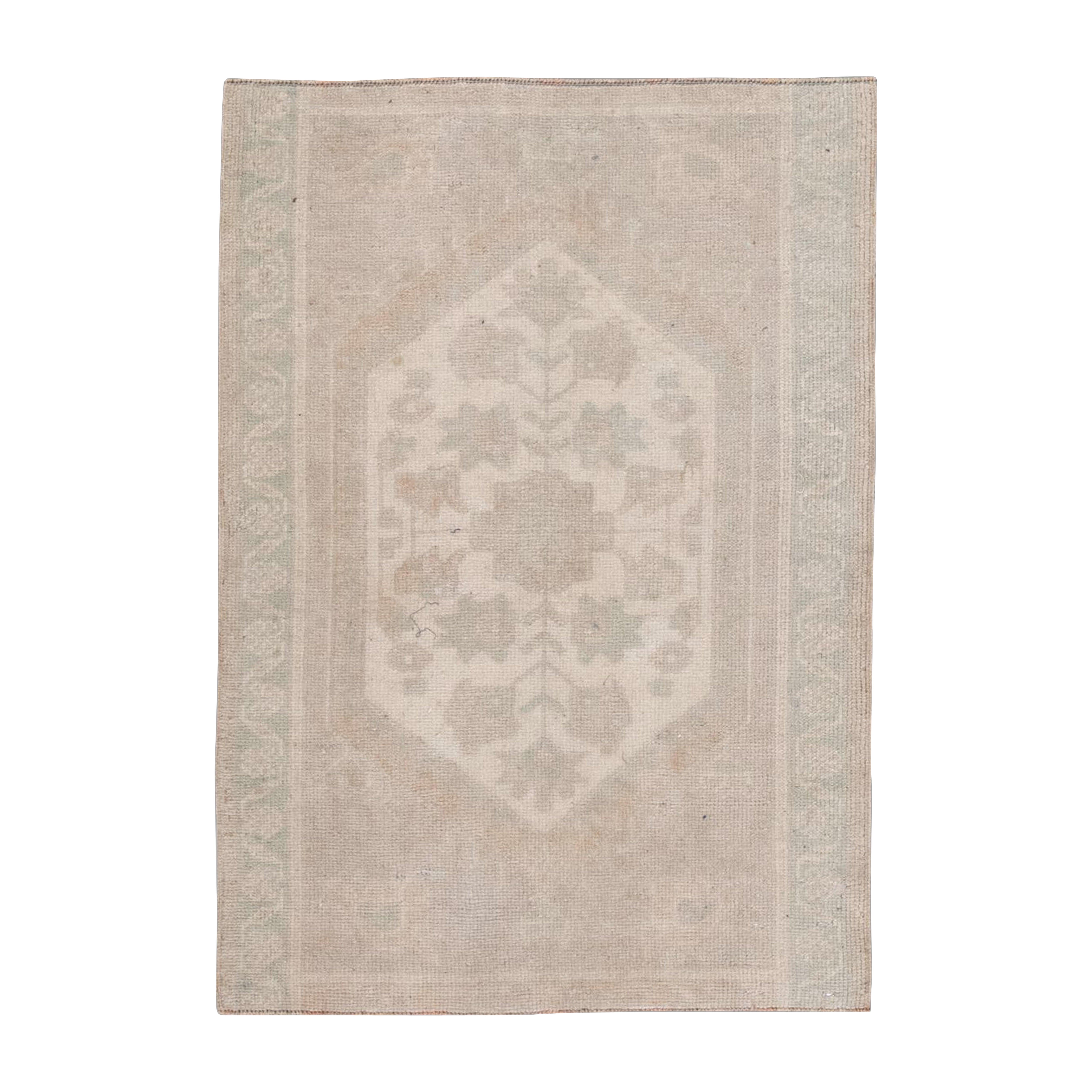 Orientalischer handgeknüpfter türkischer Vintage-Miniteppich 1'9" x 2'6" #14