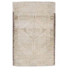 Oriental Hand Knotted Vintage Turkish Mini Rug 1
9" x 2
8" #11