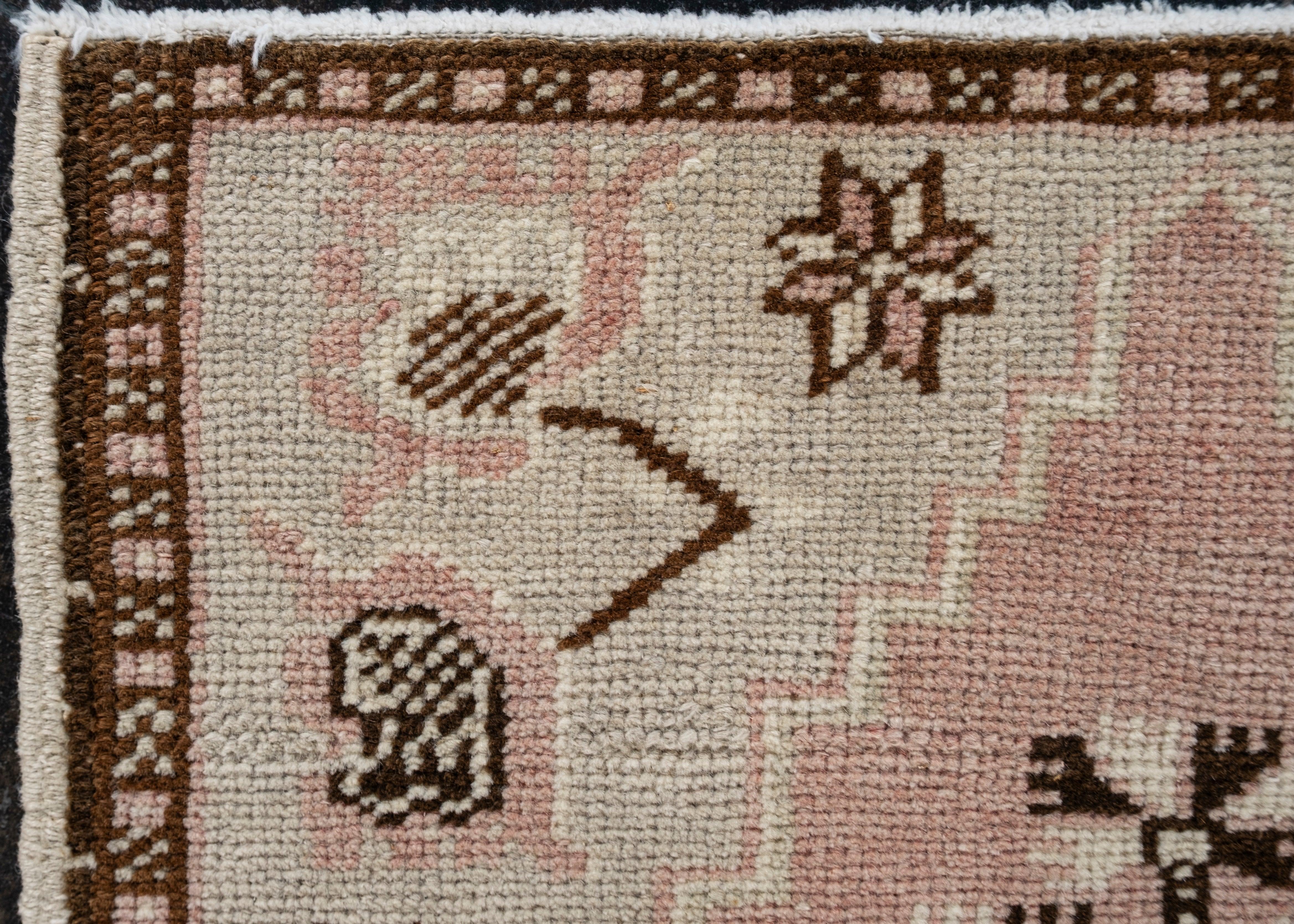 Orientalischer handgeknüpfter türkischer Vintage-Miniteppich 1'9