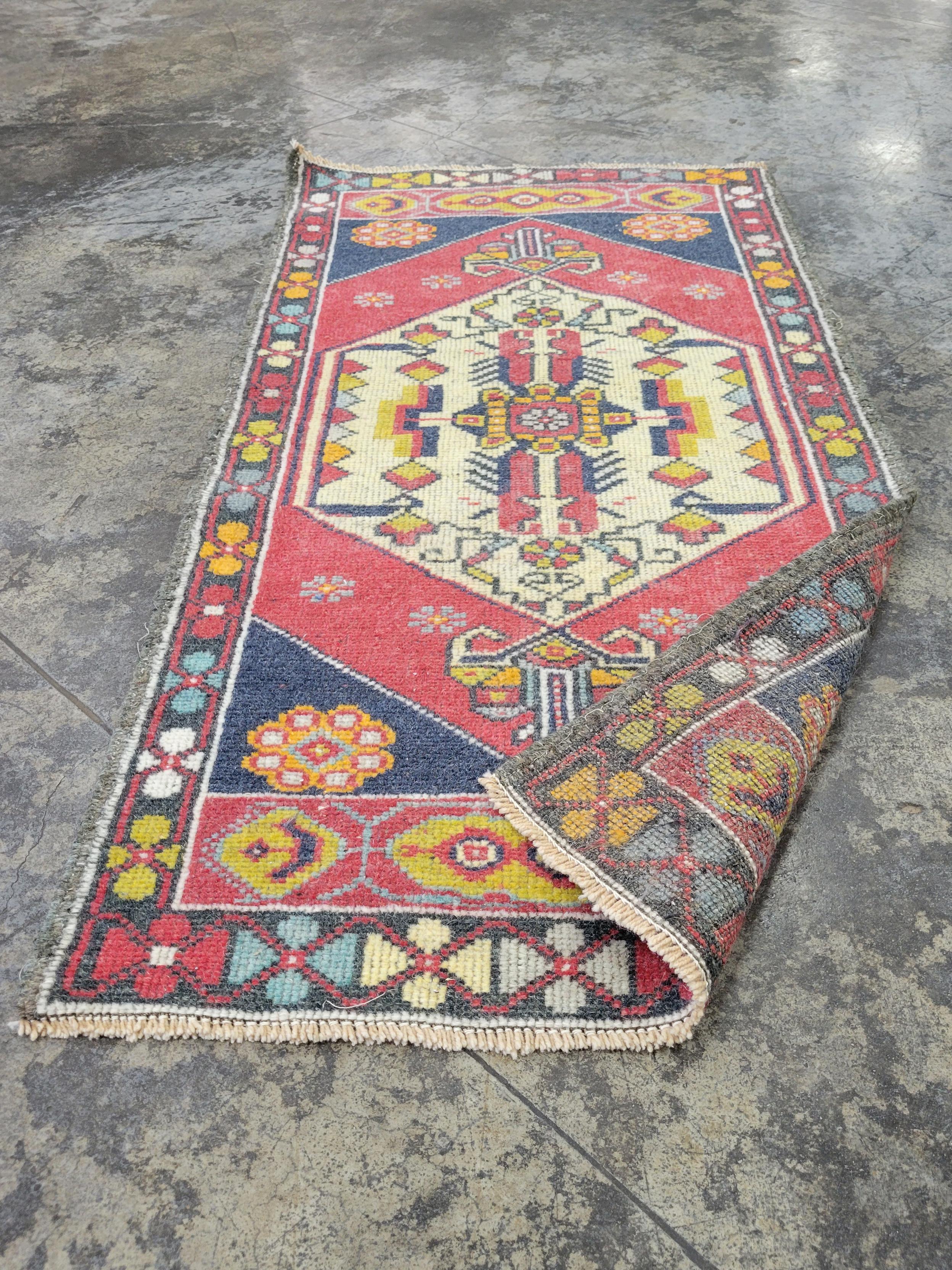 Oriental Hand Knotted Vintage Turkish Mini Rug 1'9