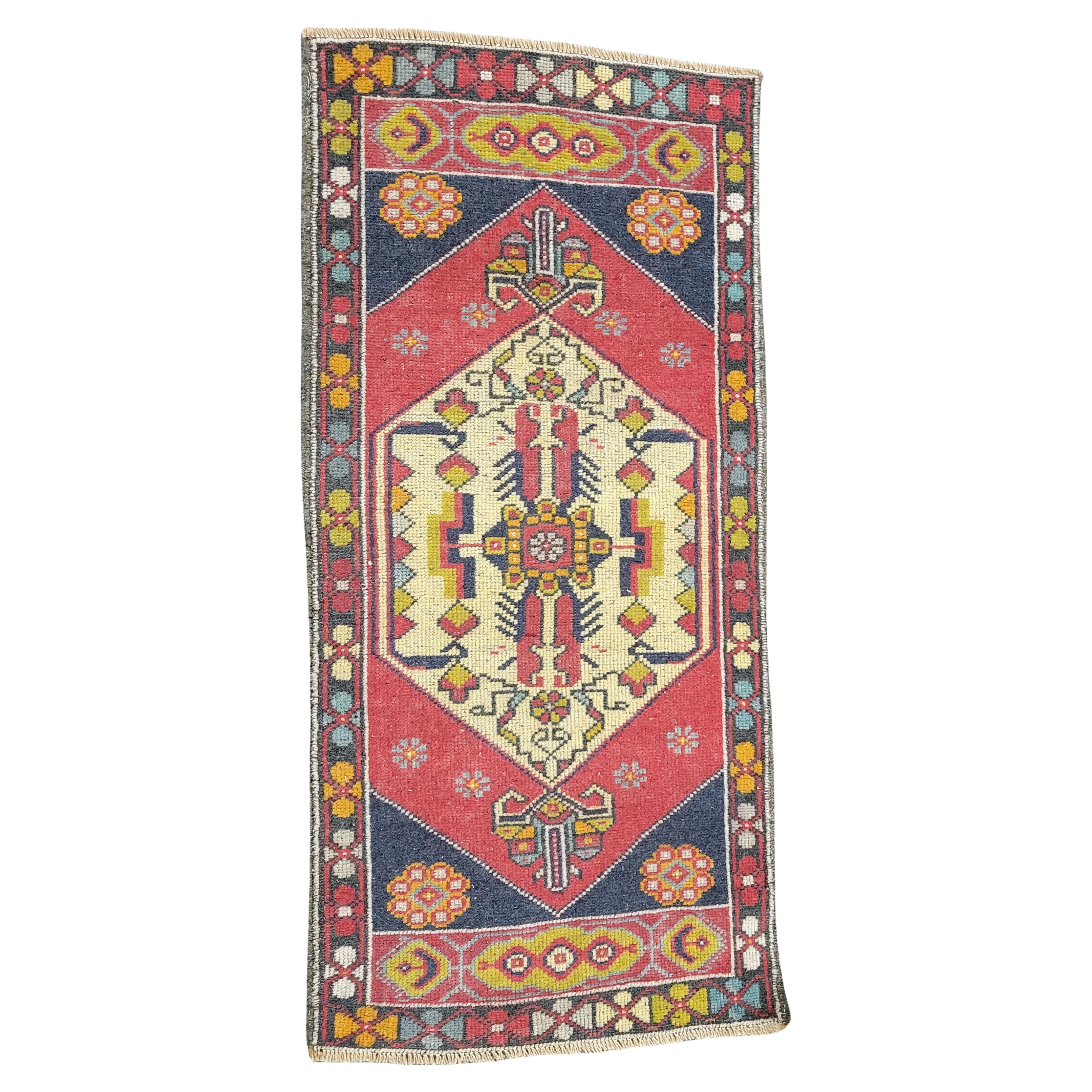 Oriental Hand Knotted Vintage Turkish Mini Rug 1'9" x 3' 3" #129 For ...