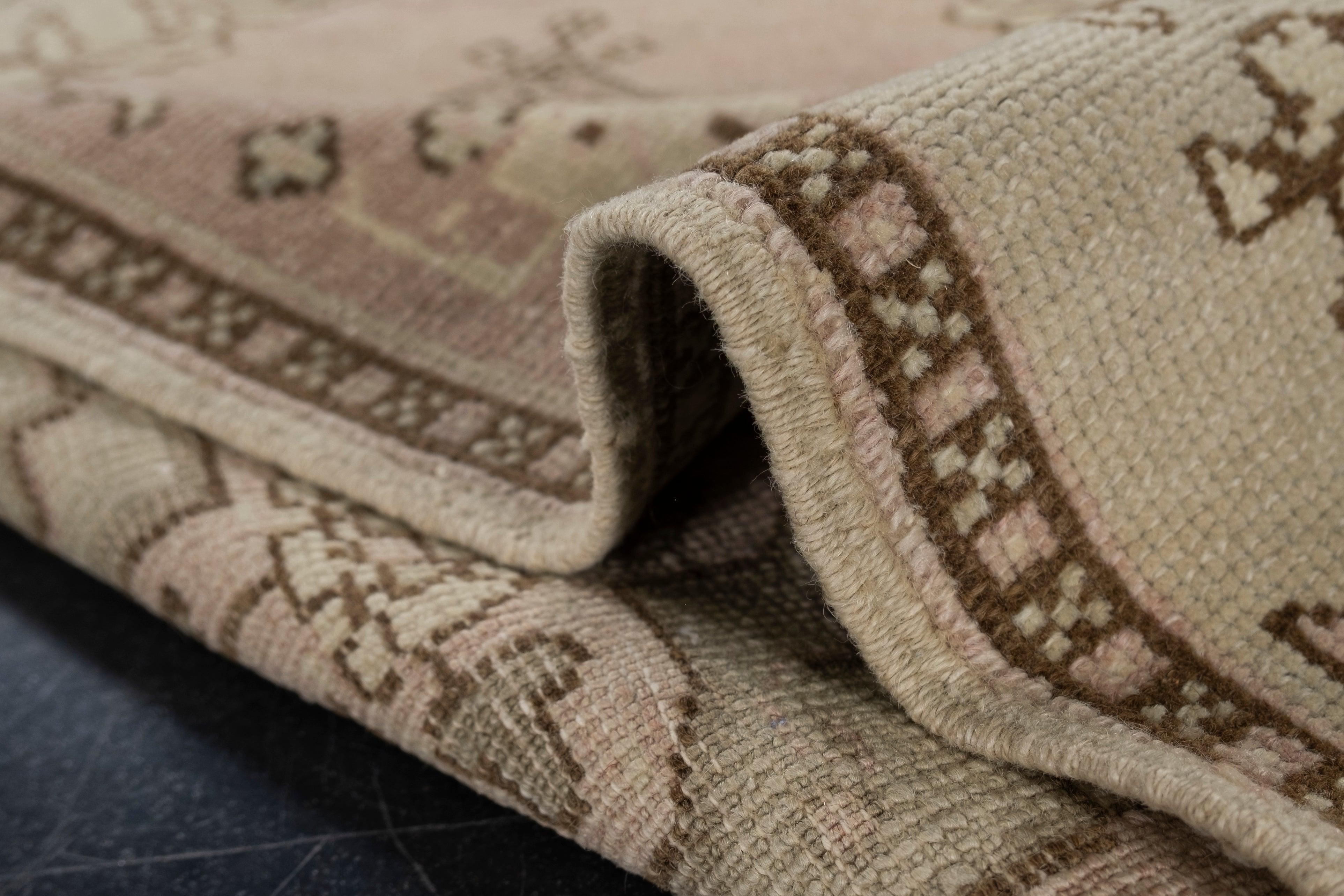 Orientalischer handgeknüpfter türkischer Vintage-Miniteppich 1'9