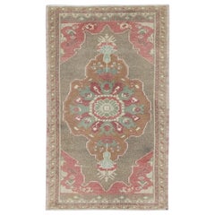 Orientalischer handgeknüpfter türkischer Vintage-Miniteppich 1'9" x 3'2" #8739