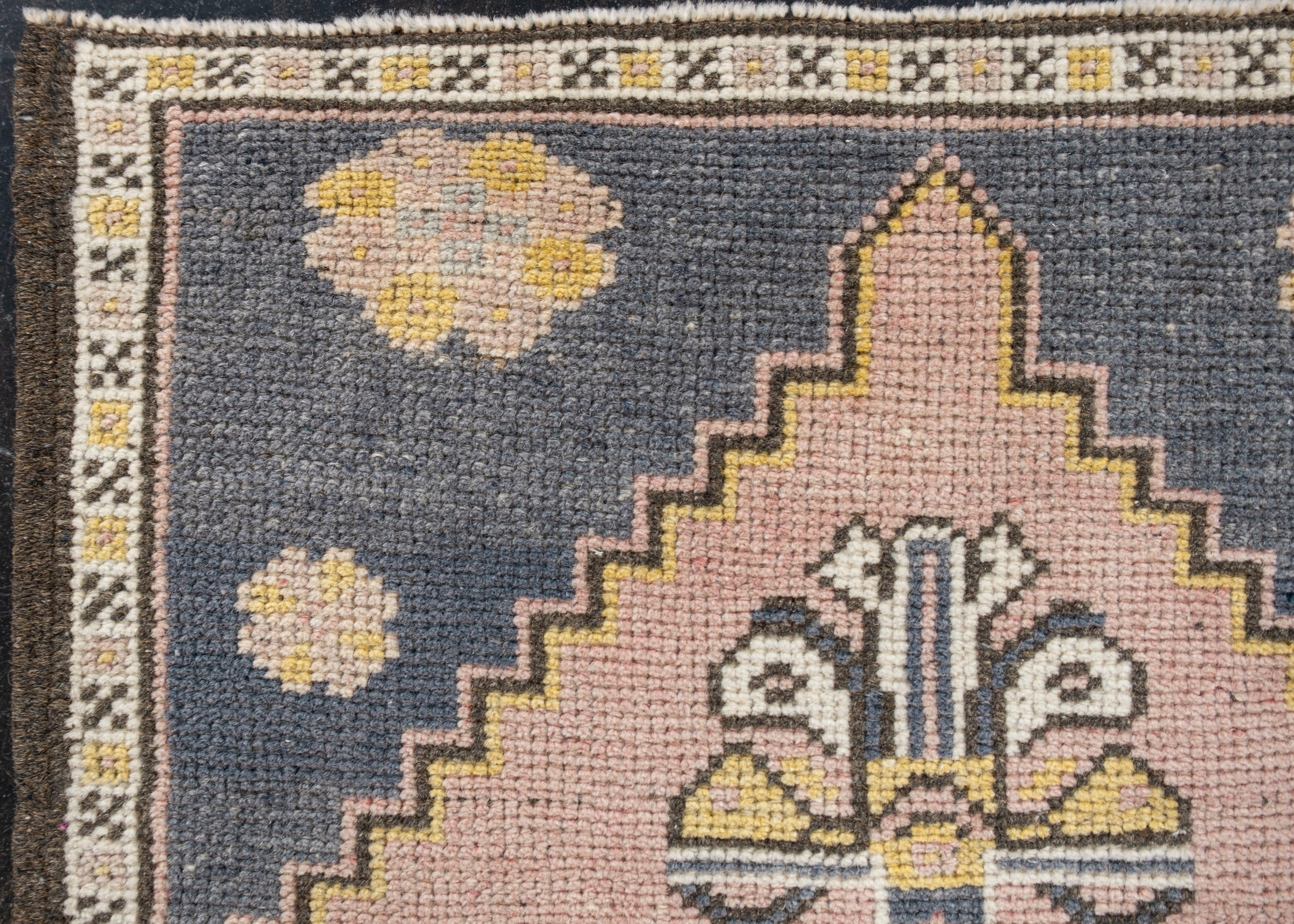 Mini Alfombra Turca Vintage Oriental Anudada a Mano 1'9