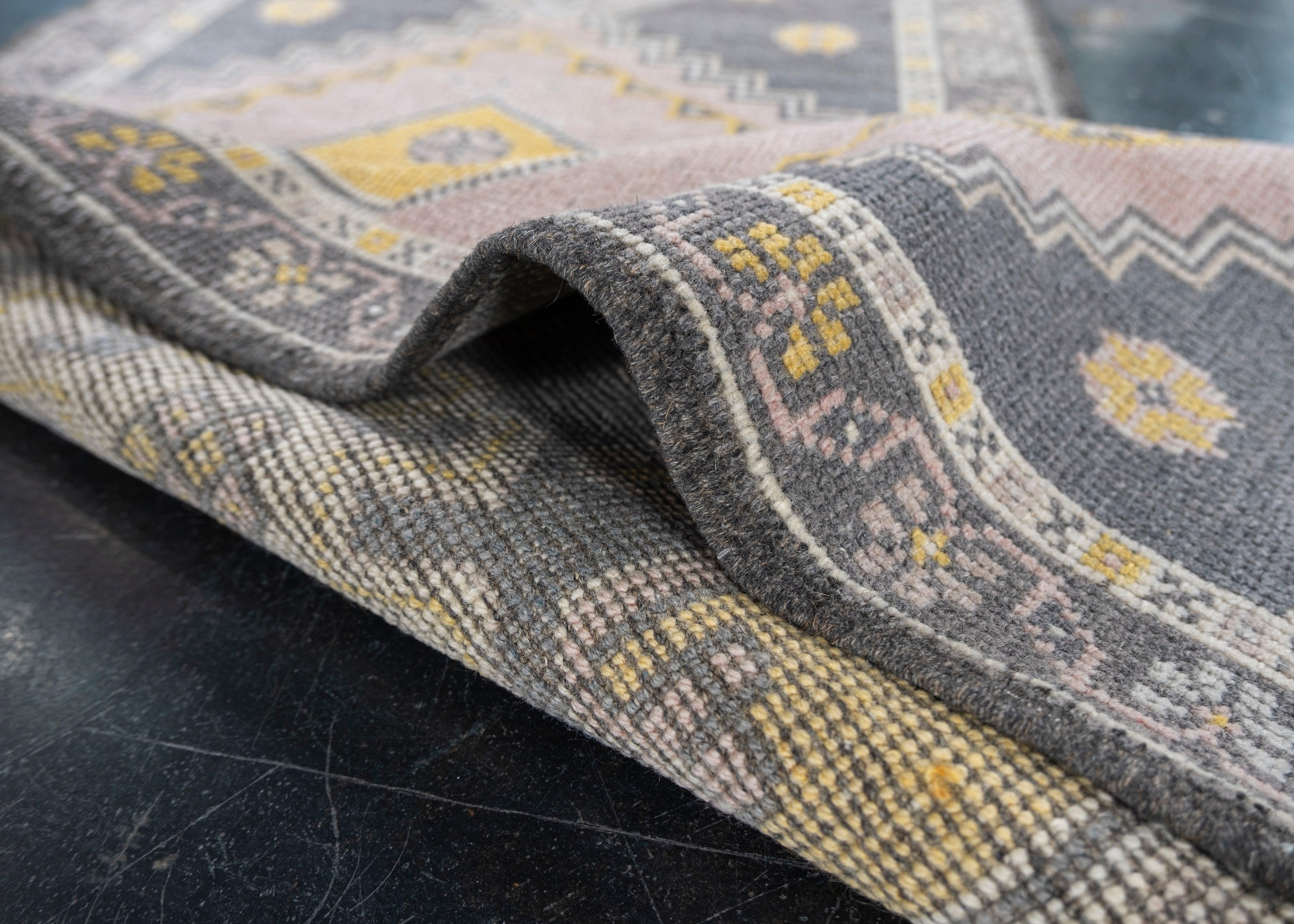 Mini Alfombra Turca Vintage Oriental Anudada a Mano 1'9