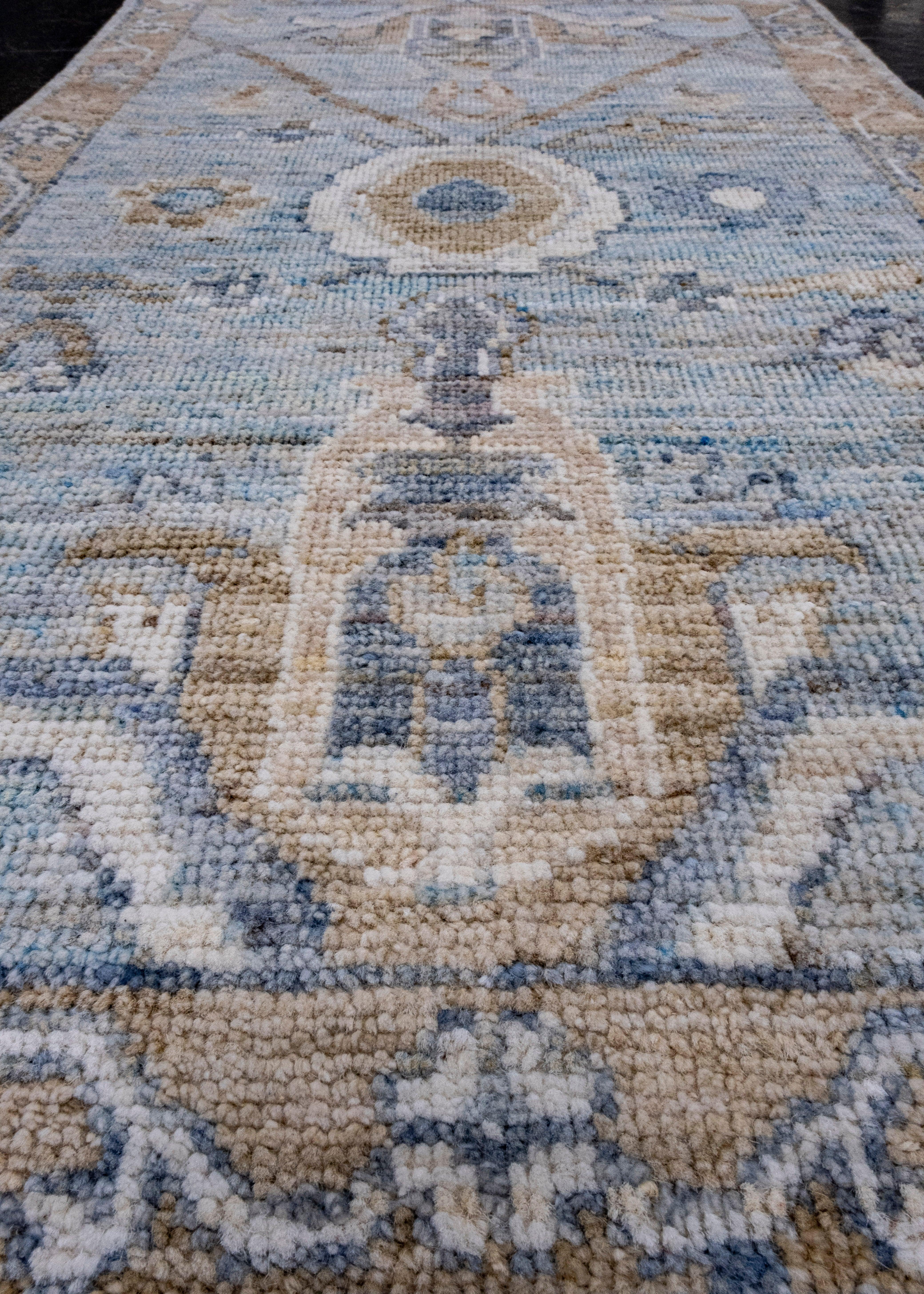 Orientalischer handgefertigter Oushak-Teppich 2' x 3'4