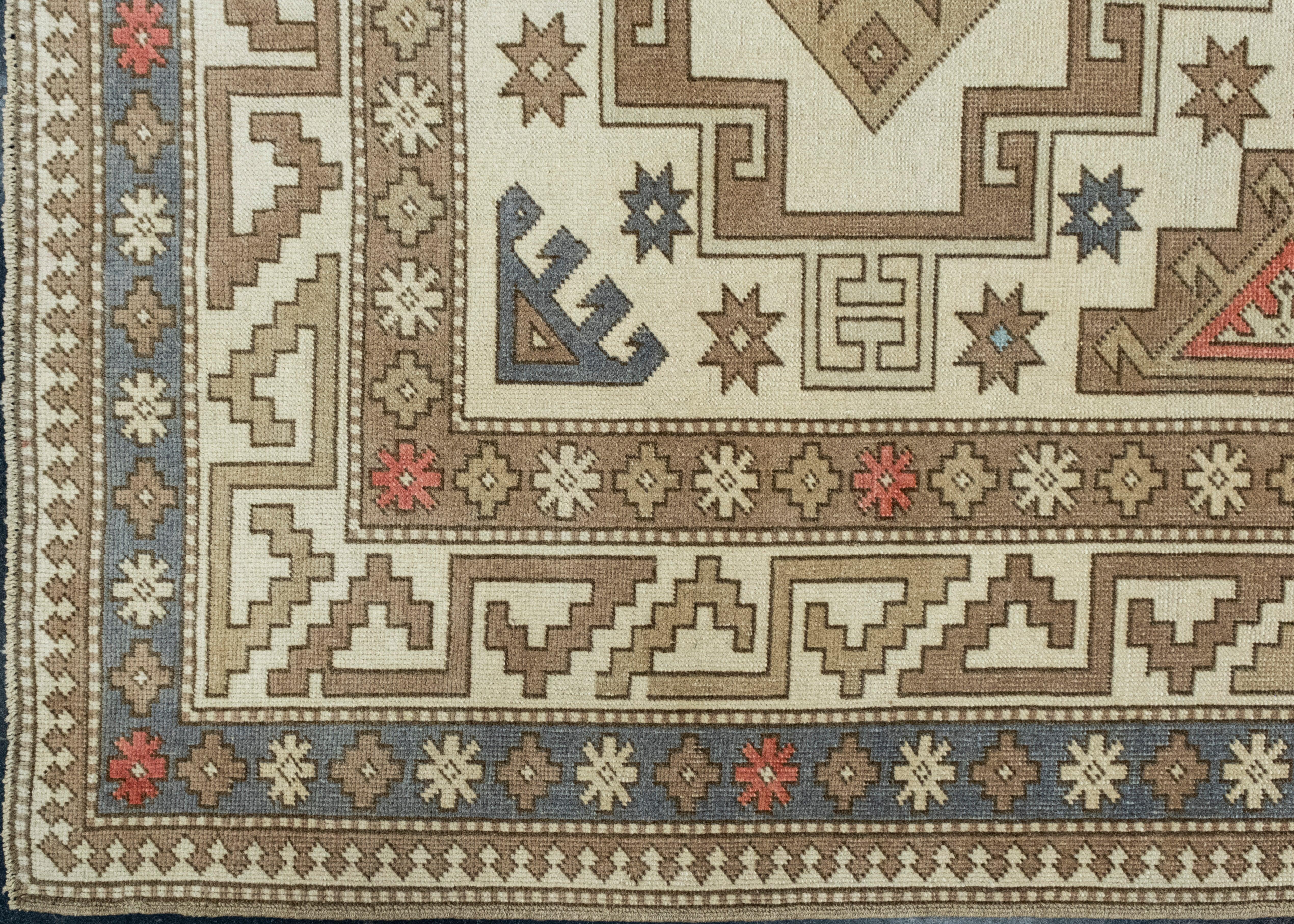 Hand-Knotted Oriental Handwoven Vintage Rug 6'7