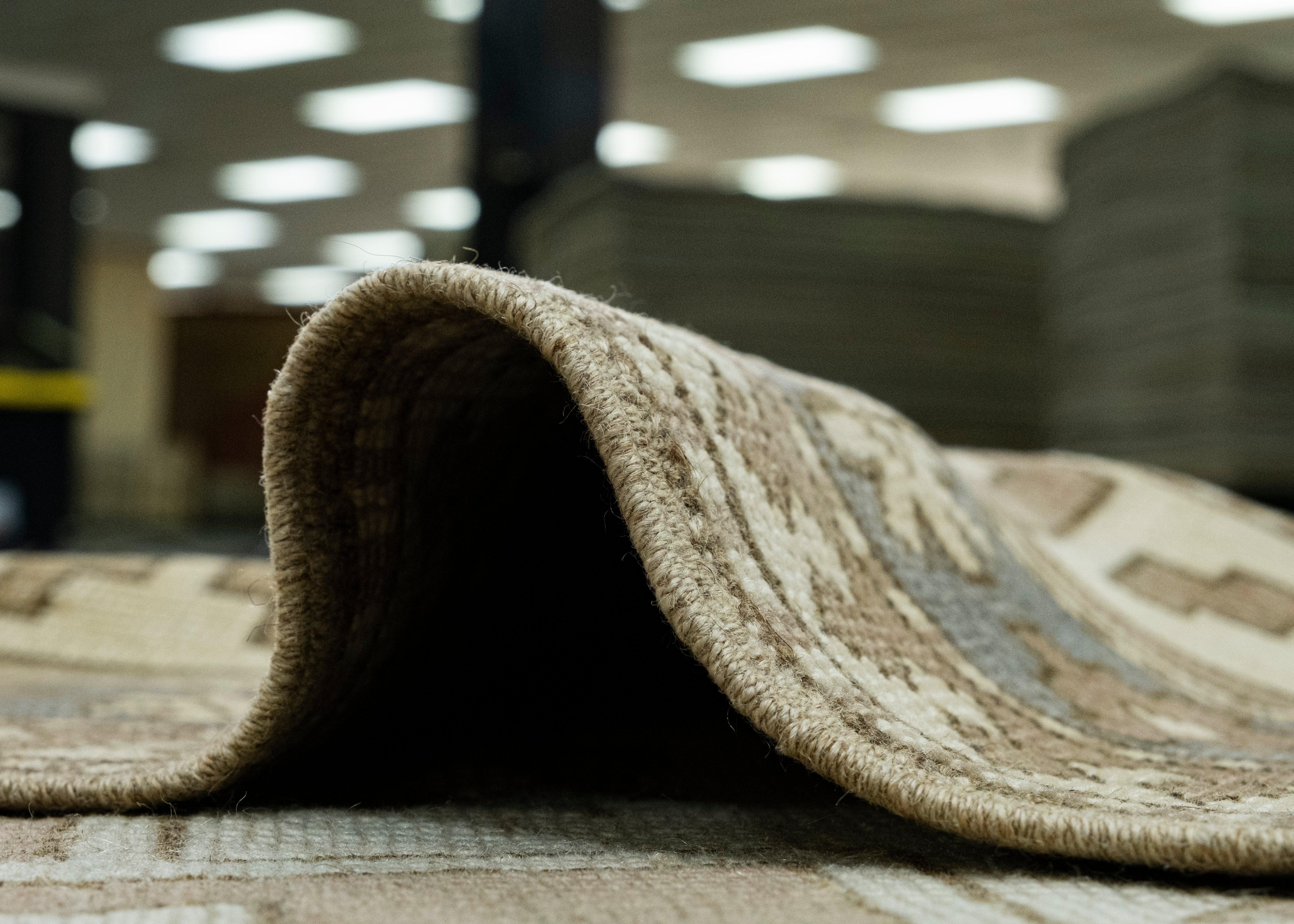 Wool Oriental Handwoven Vintage Rug 6'7