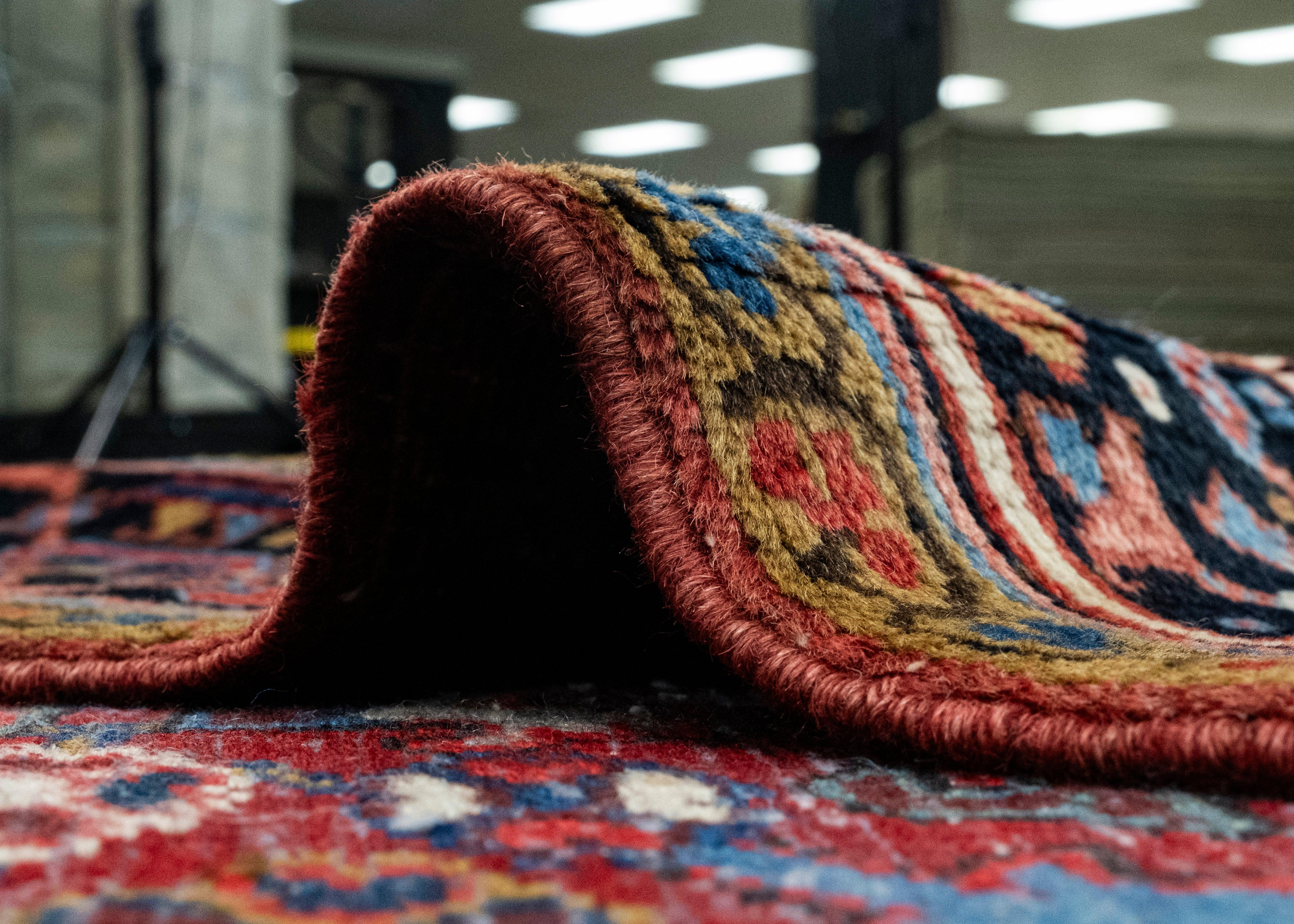 Oriental Handwoven Vintage Rug 7'10