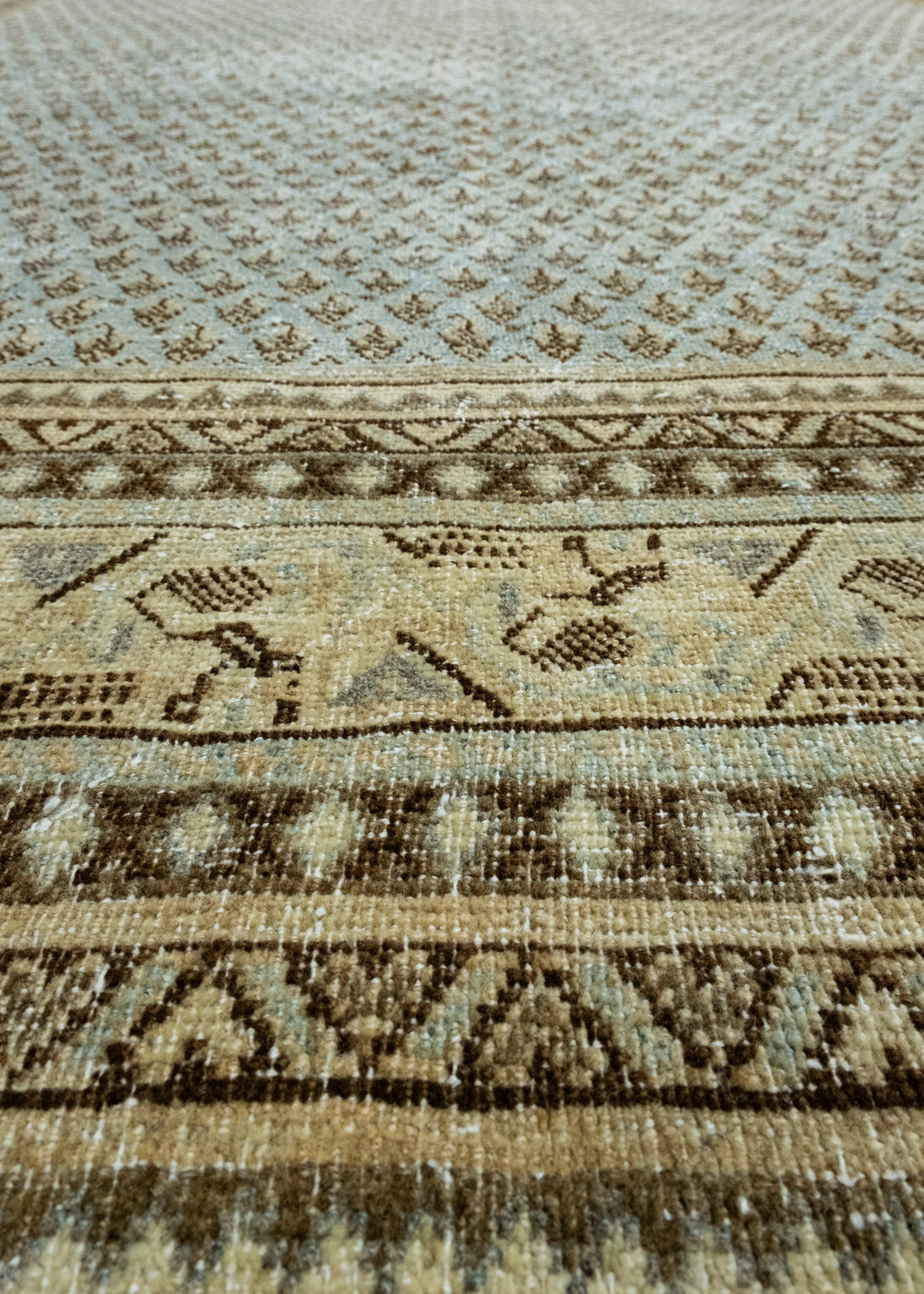 Oriental Handwoven Vintage Rug 7'2