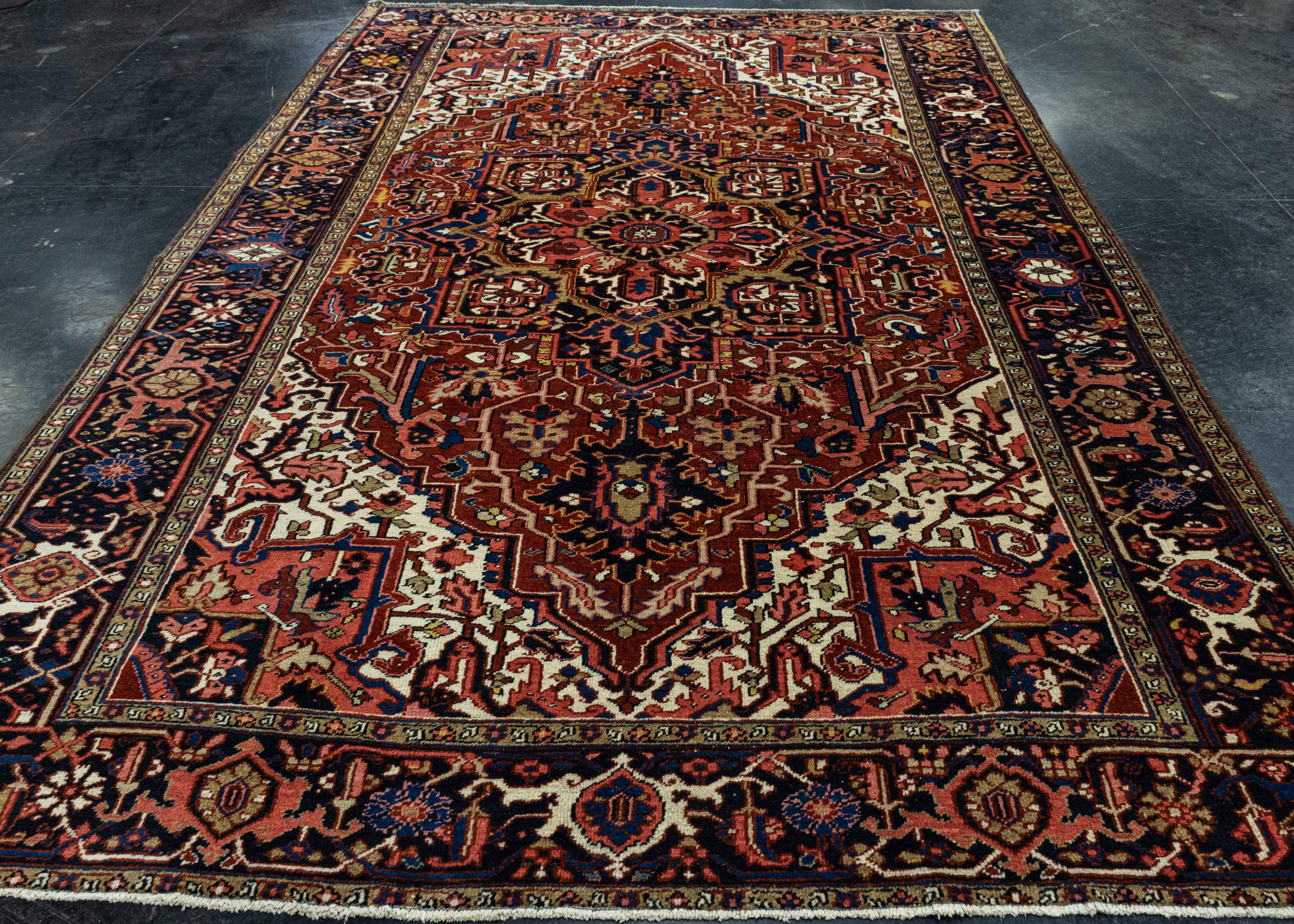 Tappeto vintage orientale tessuto a mano 8'1