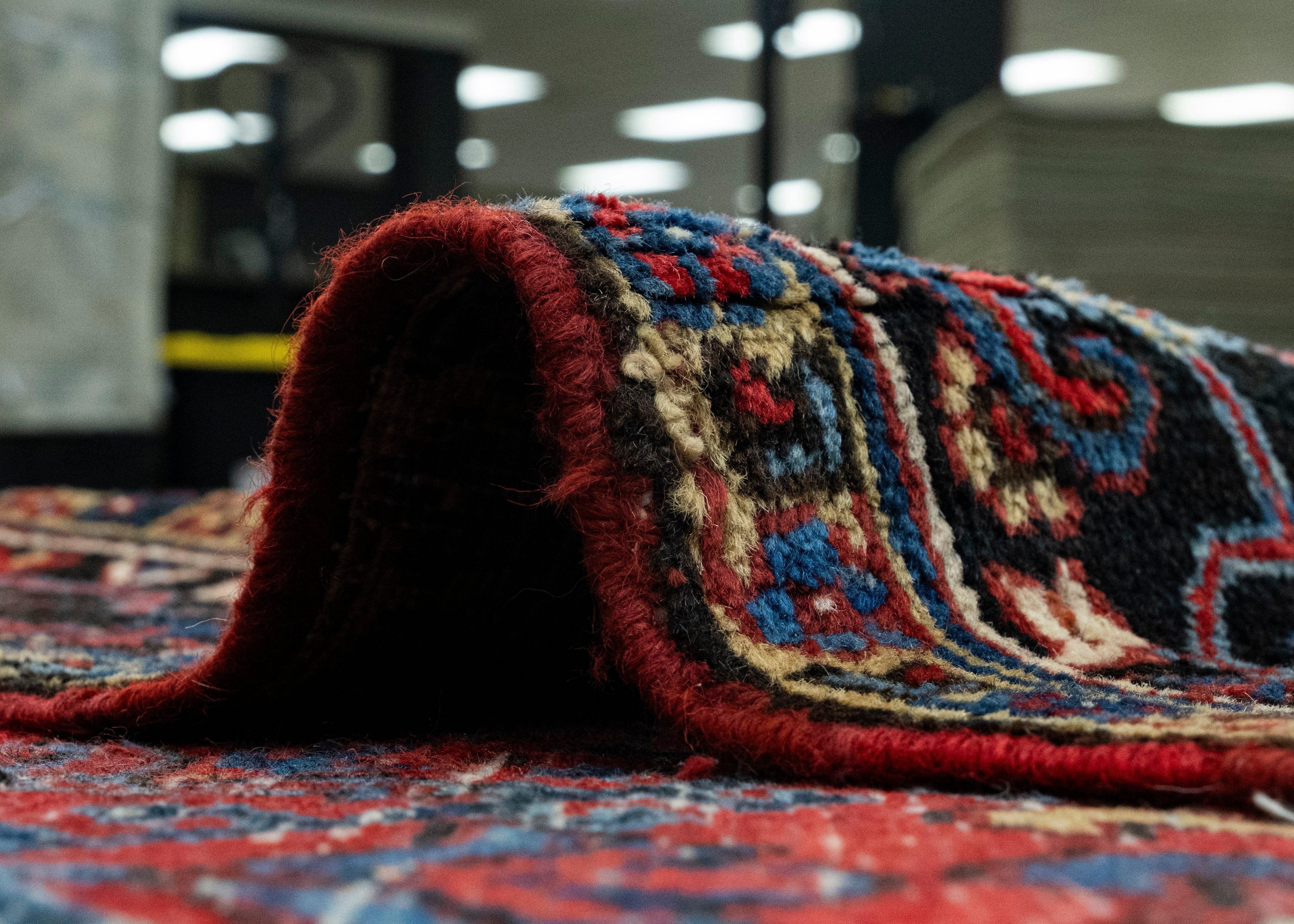 Oriental Handwoven Vintage Rug 8'4