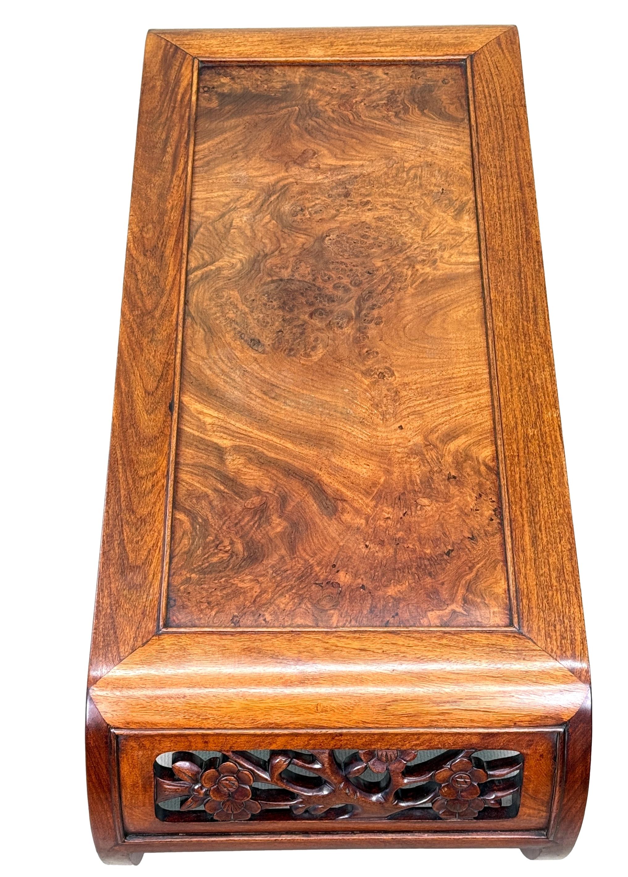 Tardo vittoriano Tavolino orientale in legno duro del XIX secolo per l'oppio in vendita