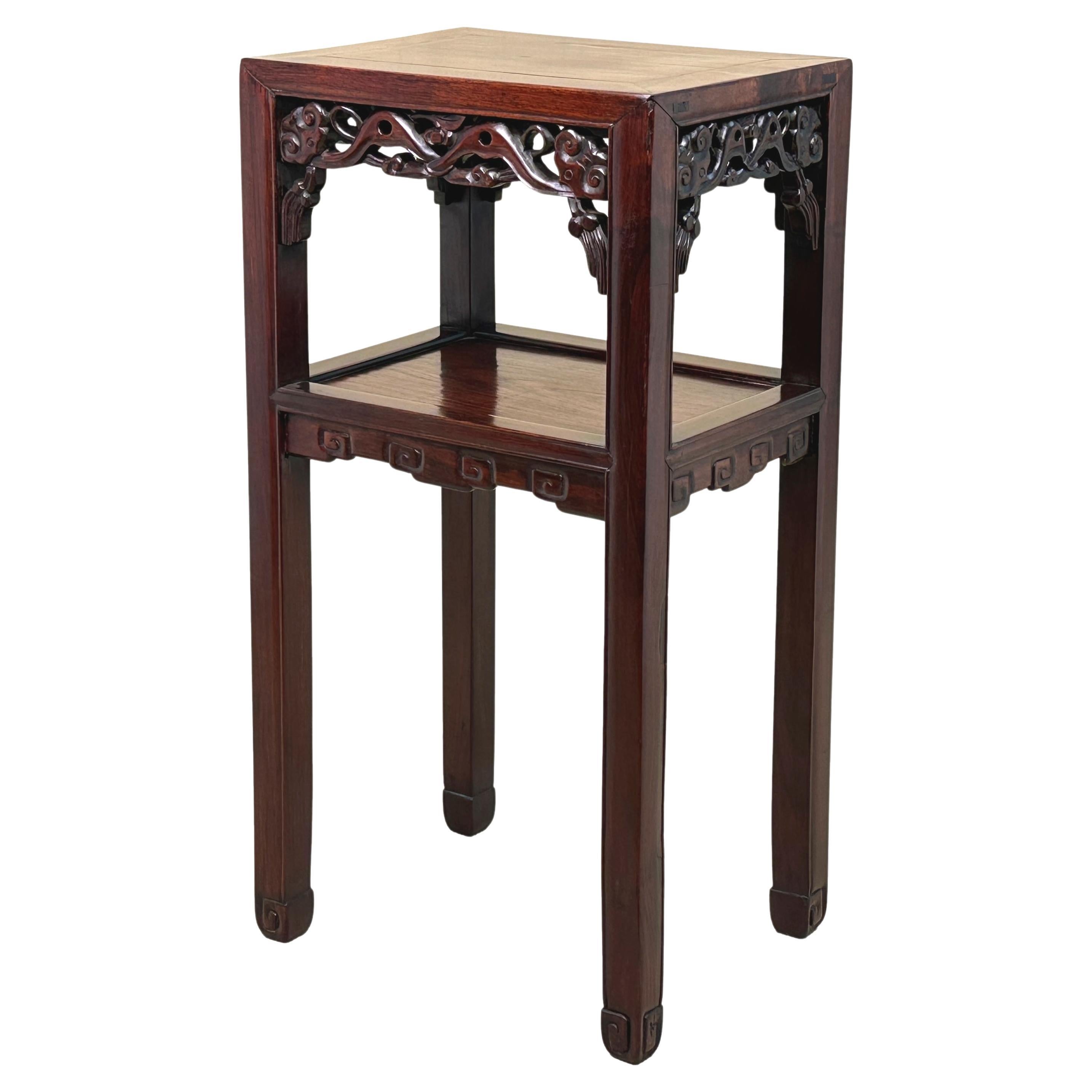 Table de lampe à deux niveaux en bois dur oriental