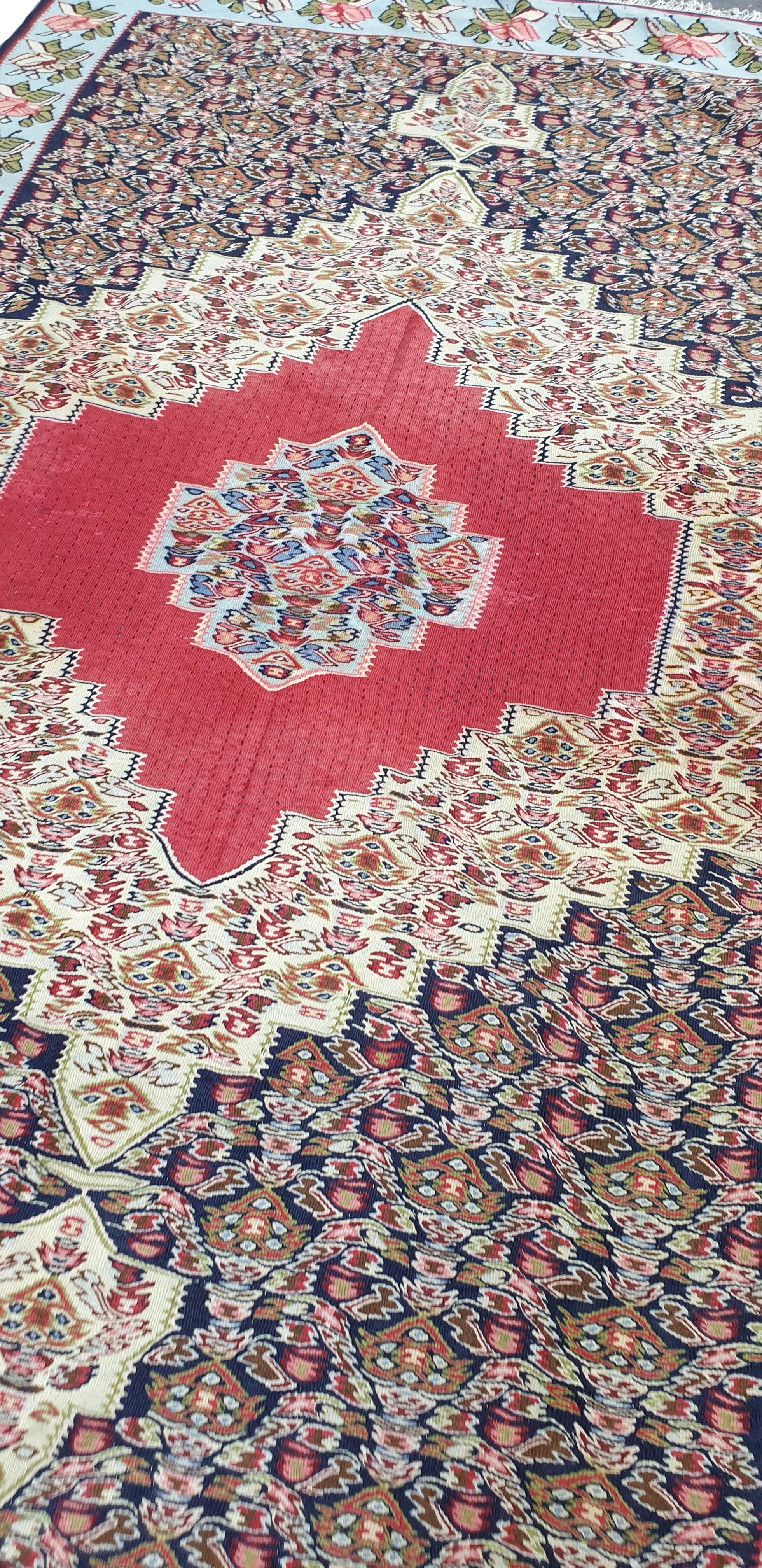 658 - Orientalischer Kelim:: 20. Jahrhundert (Handgeknüpft) im Angebot