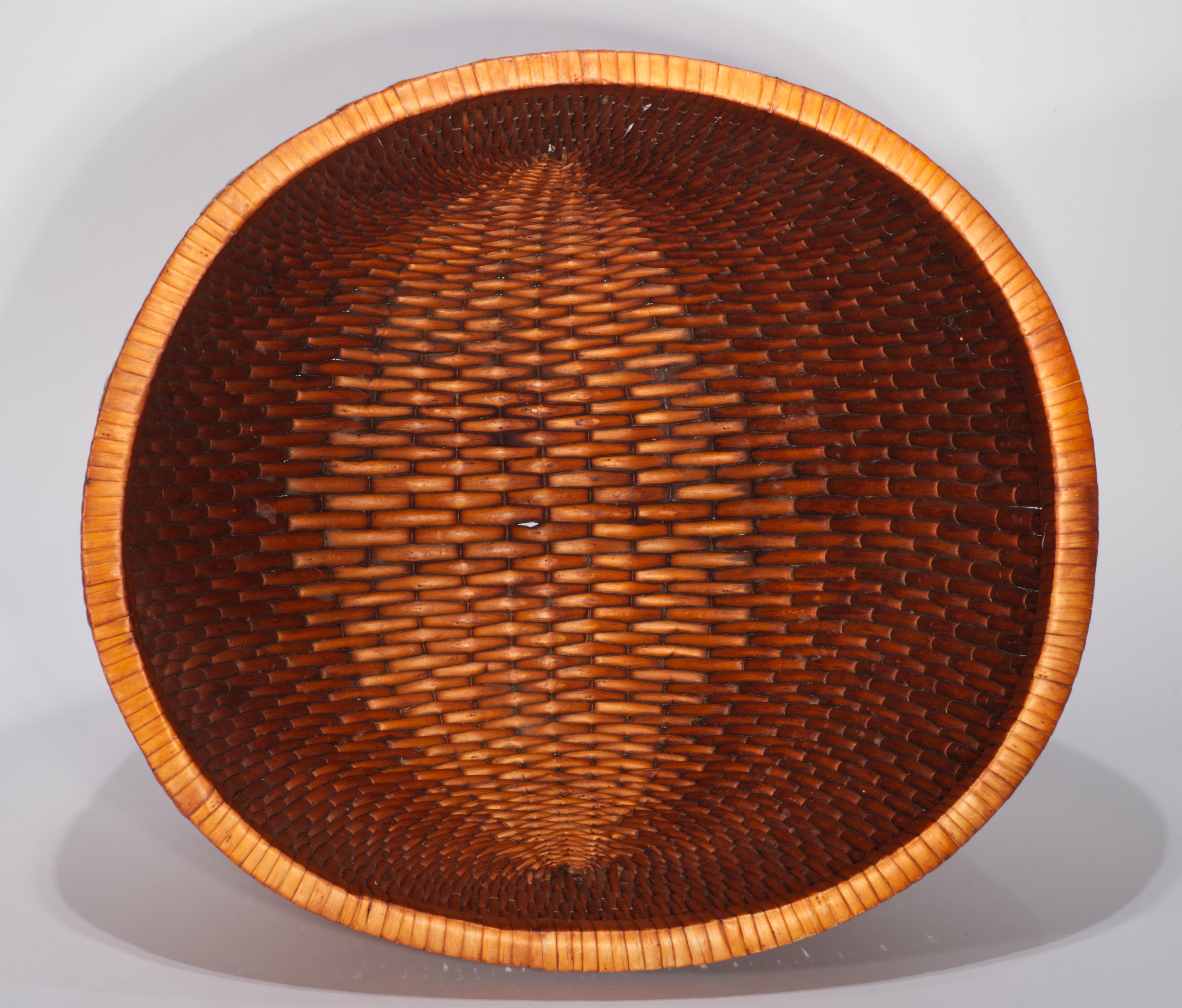 20th Century Oriental Large Fisherman Basket with Flat Rim For Sale