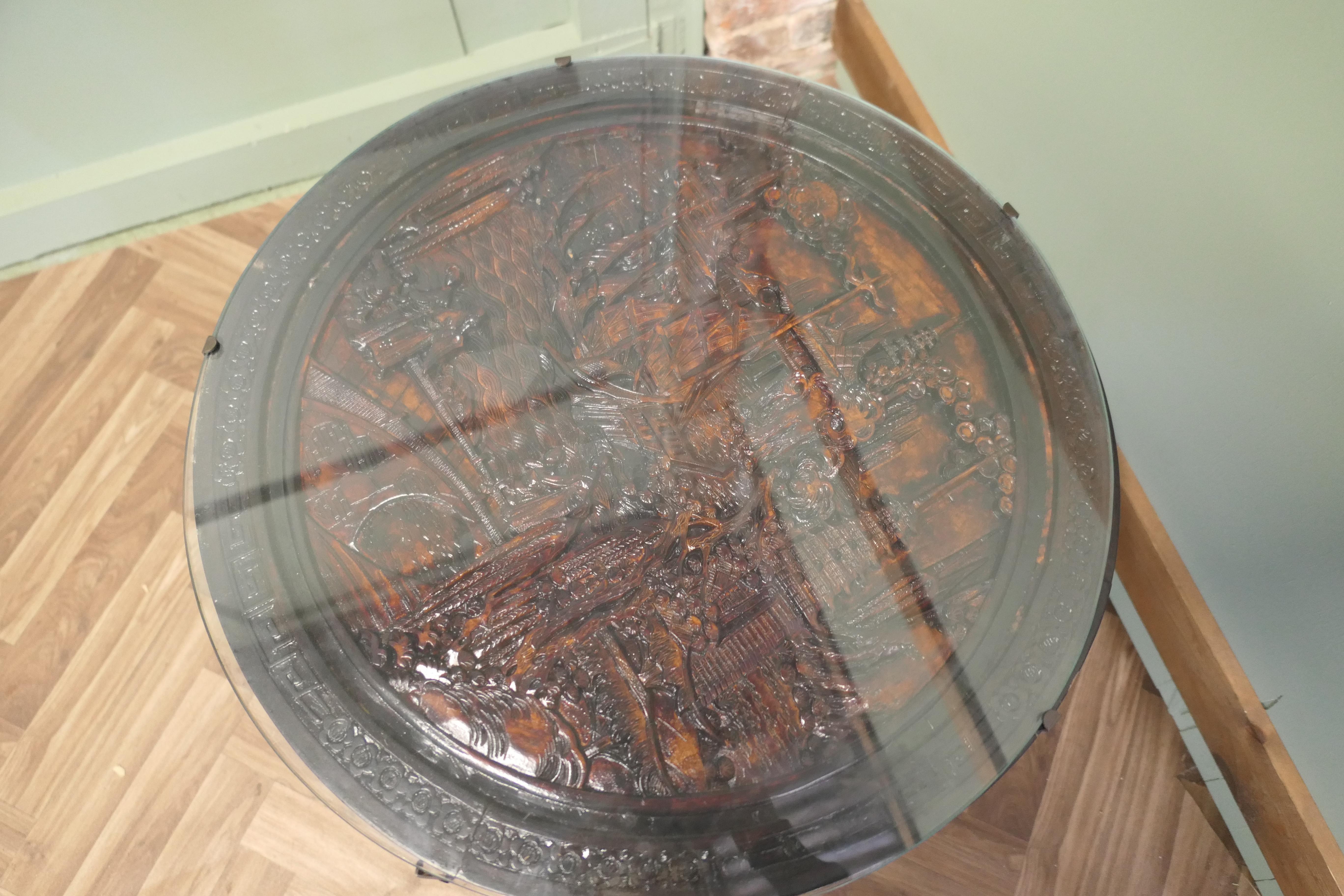 Oriental Metamorphic Fire Screen/Coffee Table (Frühes 20. Jahrhundert) im Angebot