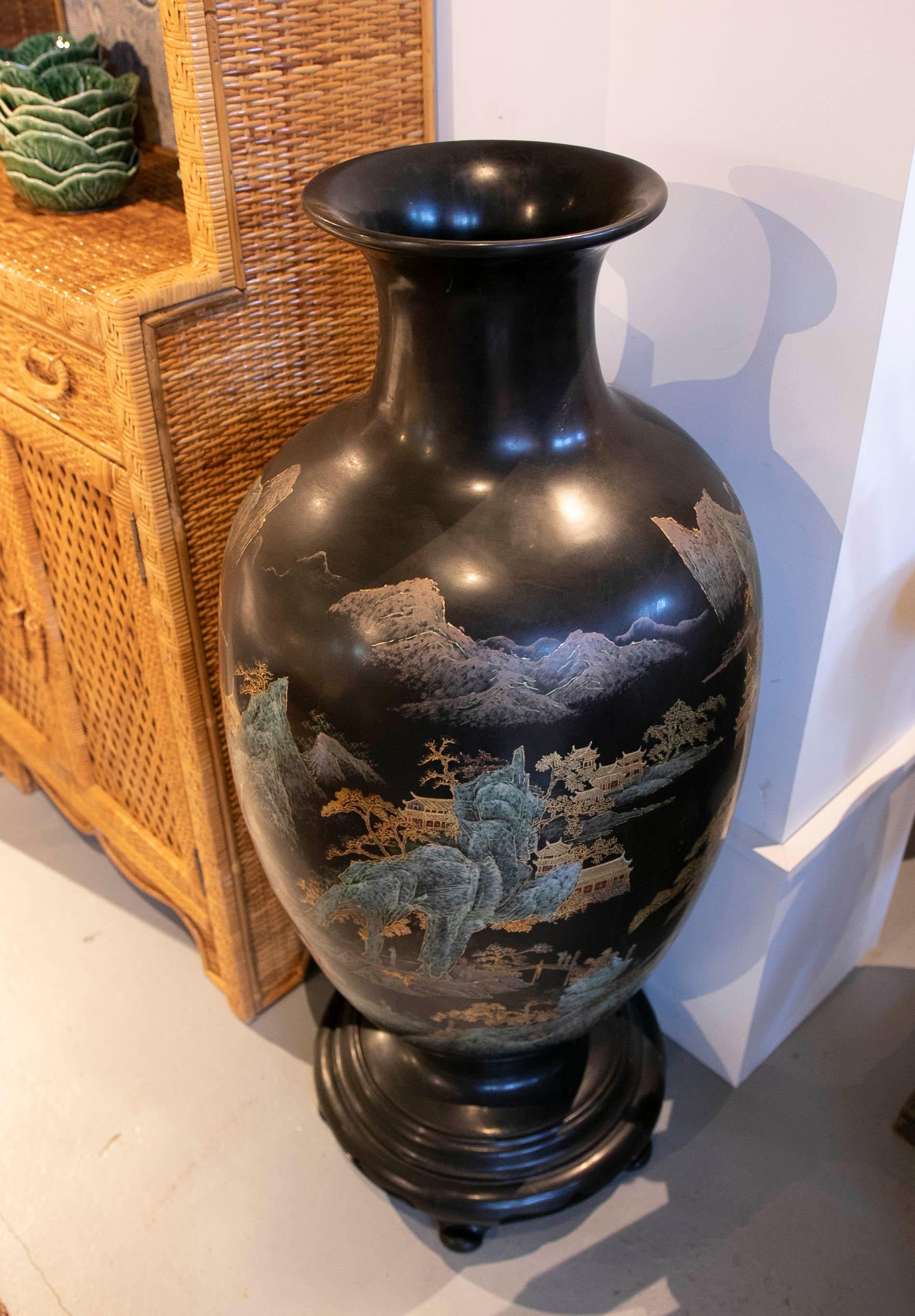  Oriental Pair of Hand-Painted Lacquer Vases with Wooden Base For Sale 9